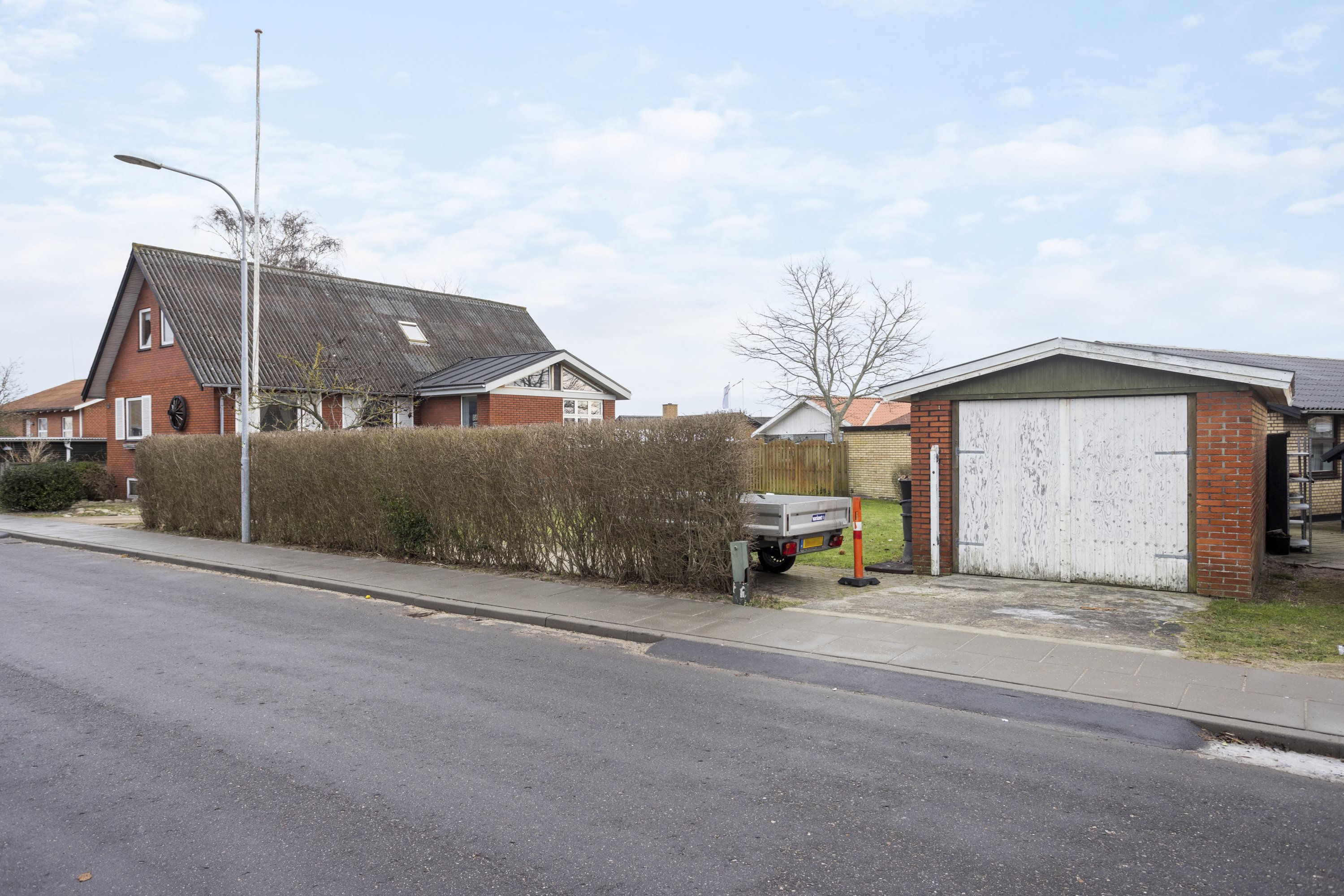 Fremhævet  billede i fuldskærmstilstand. Billede af Stationsvej 15, 9970 Strandby