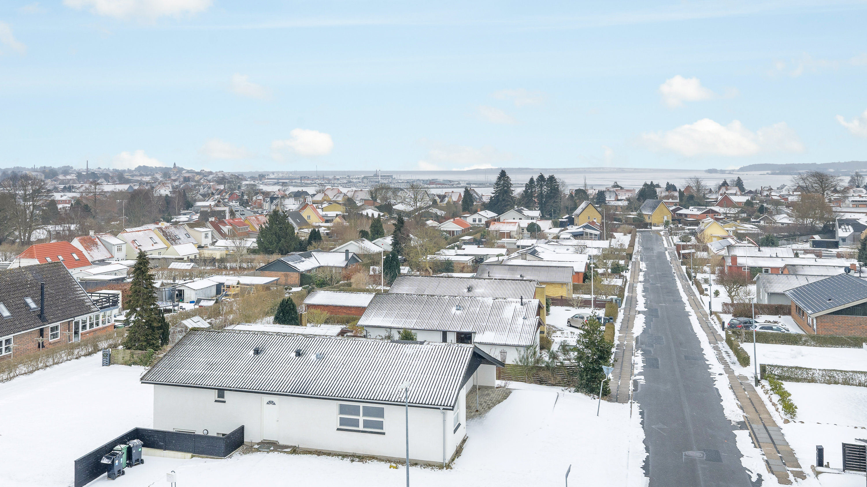 Fremhævet luftfoto billede i fuldskærmstilstand. Billede af Saugstedgårdsvej 16, 5600 Faaborg