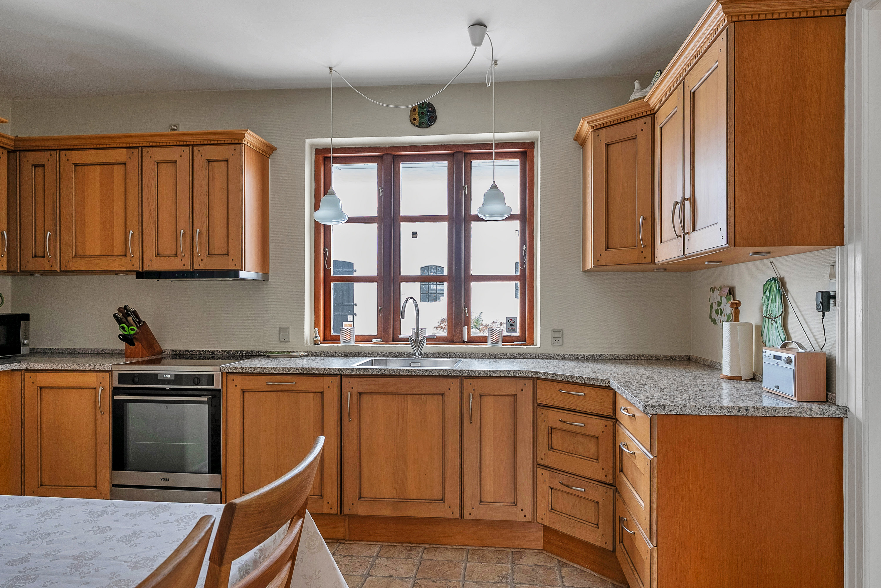 Fremhævet køkken billede i fuldskærmstilstand. Billede af Assensvej 391, Faldsled, 5642 Millinge