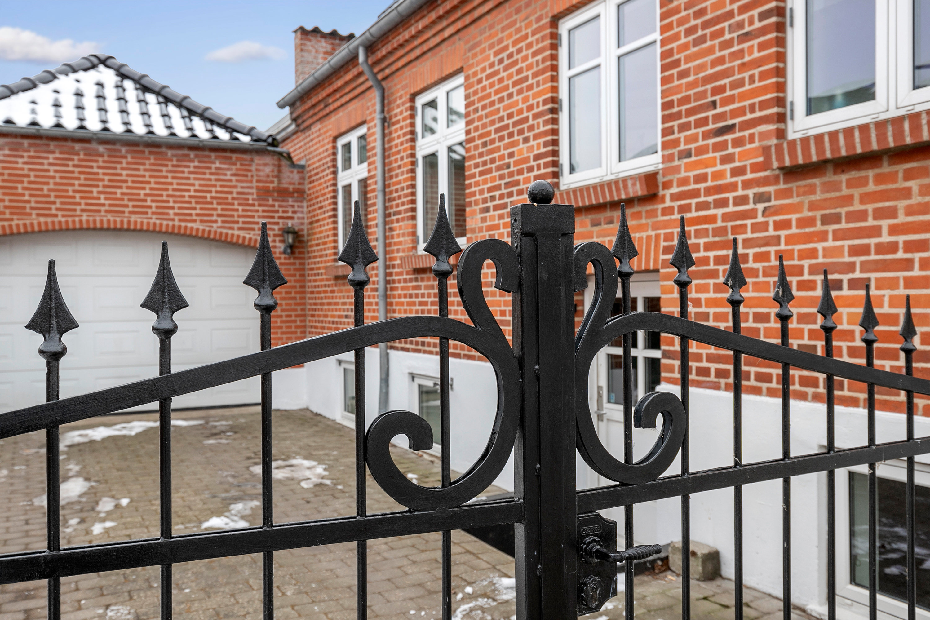 Fremhævet facade billede i fuldskærmstilstand. Billede af Nørregade 98, 9700 Brønderslev