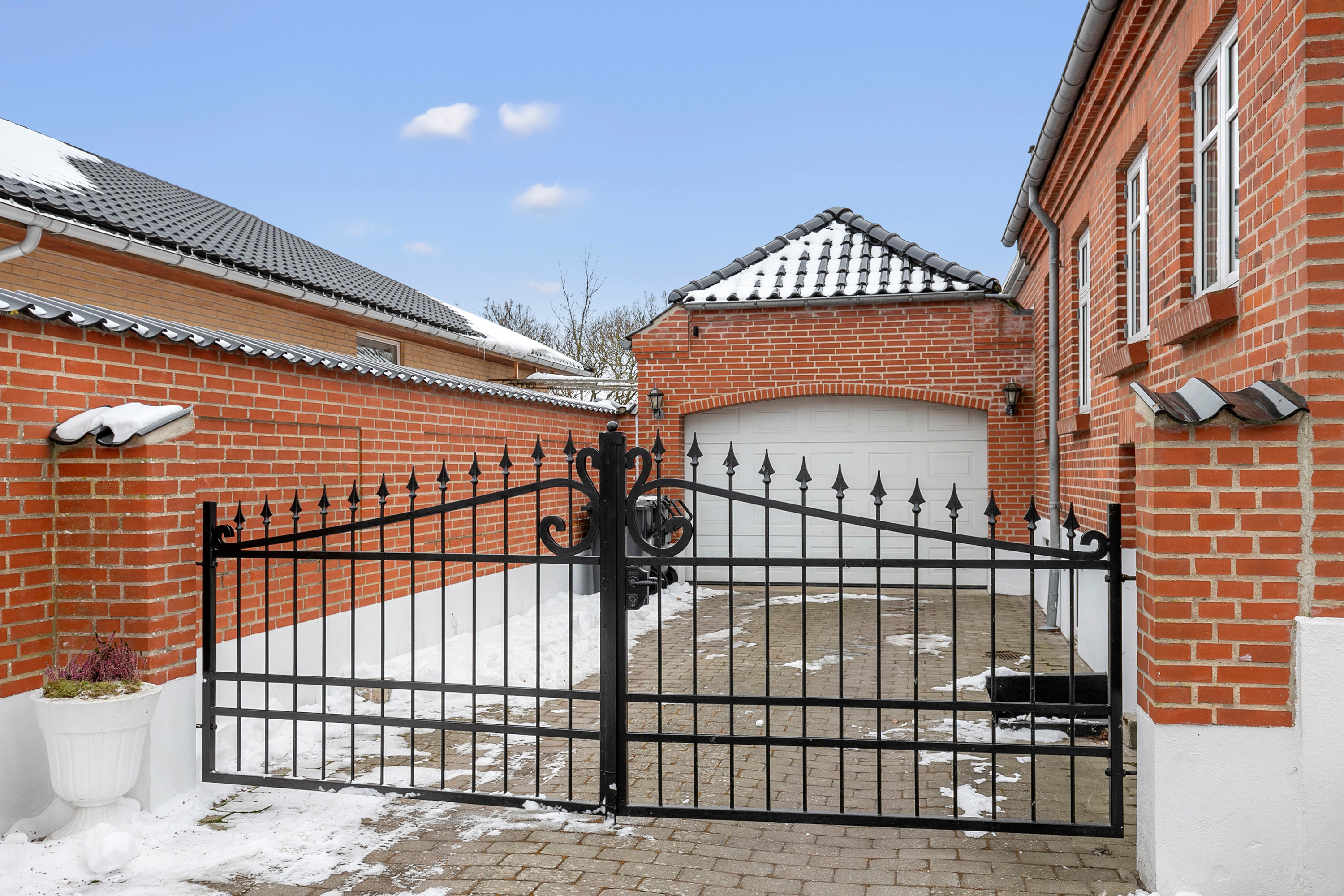 Fremhævet indkørsel billede i fuldskærmstilstand. Billede af Nørregade 98, 9700 Brønderslev