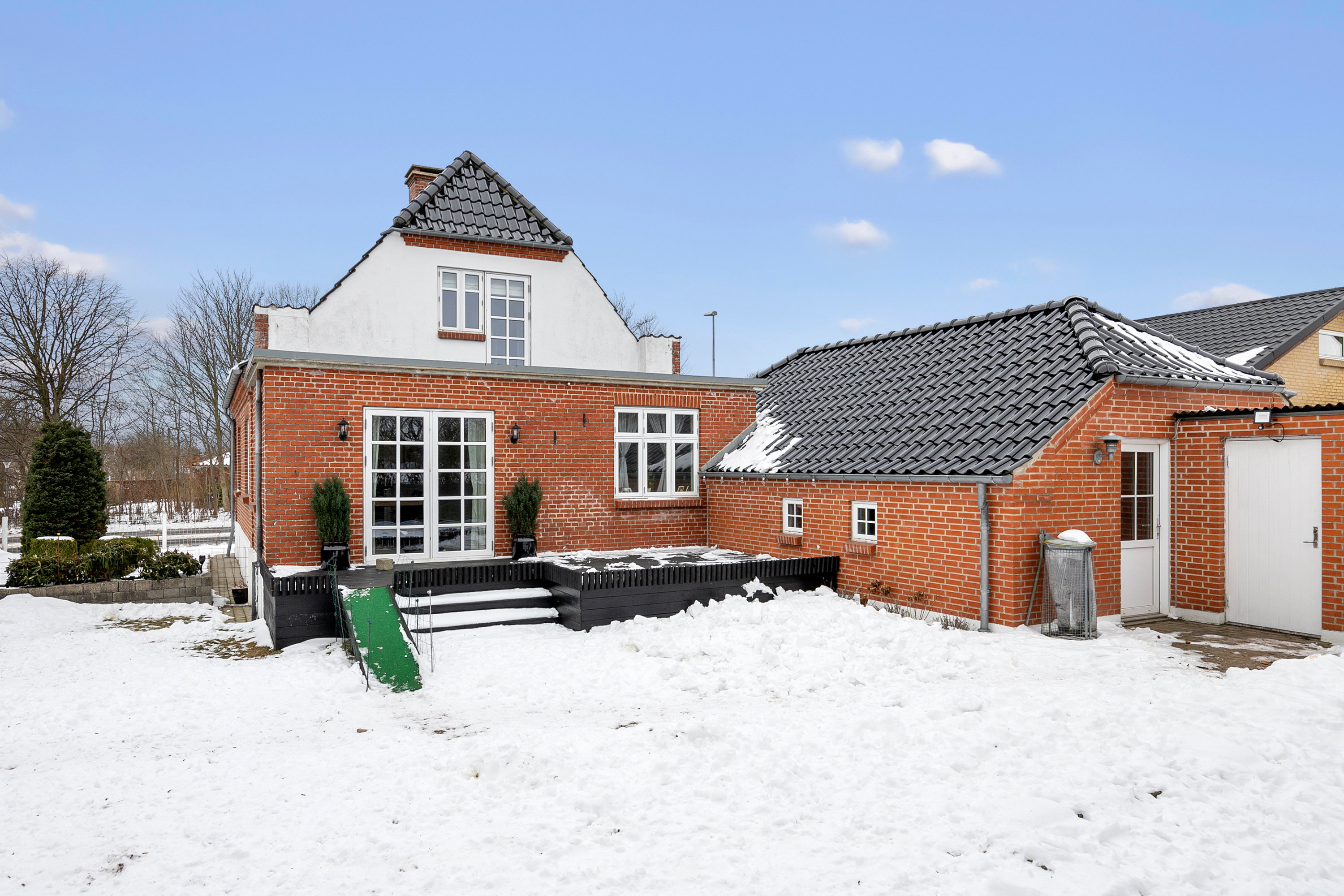 Fremhævet facade billede i fuldskærmstilstand. Billede af Nørregade 98, 9700 Brønderslev