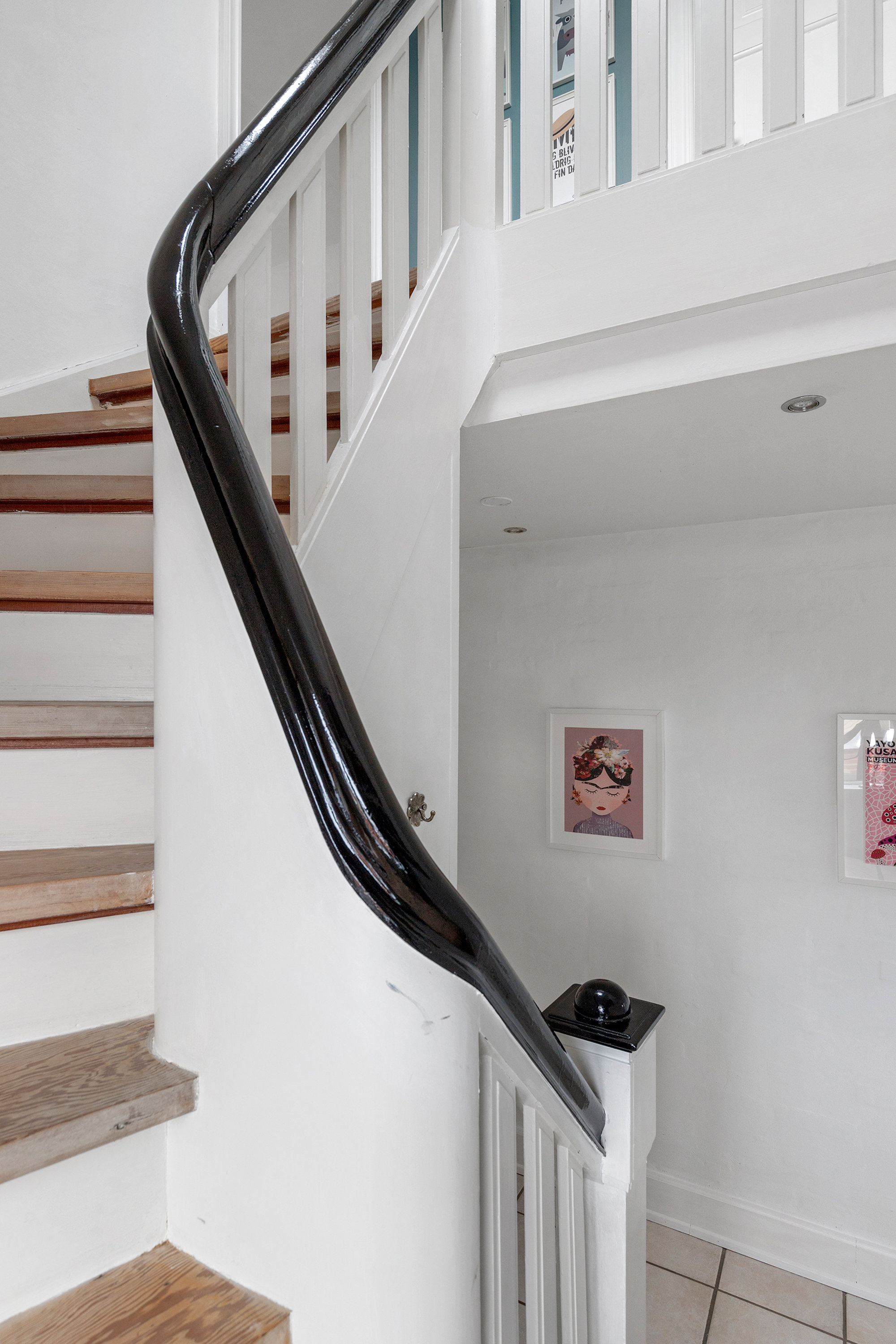 Fremhævet trappe billede i fuldskærmstilstand. Billede af Nørregade 98, 9700 Brønderslev