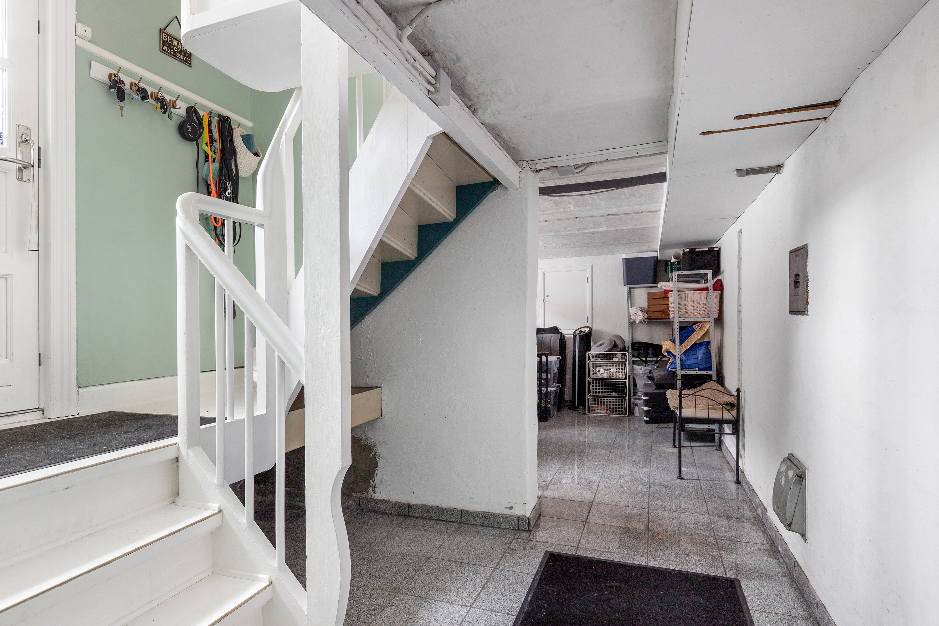 Fremhævet trappe billede i fuldskærmstilstand. Billede af Nørregade 98, 9700 Brønderslev