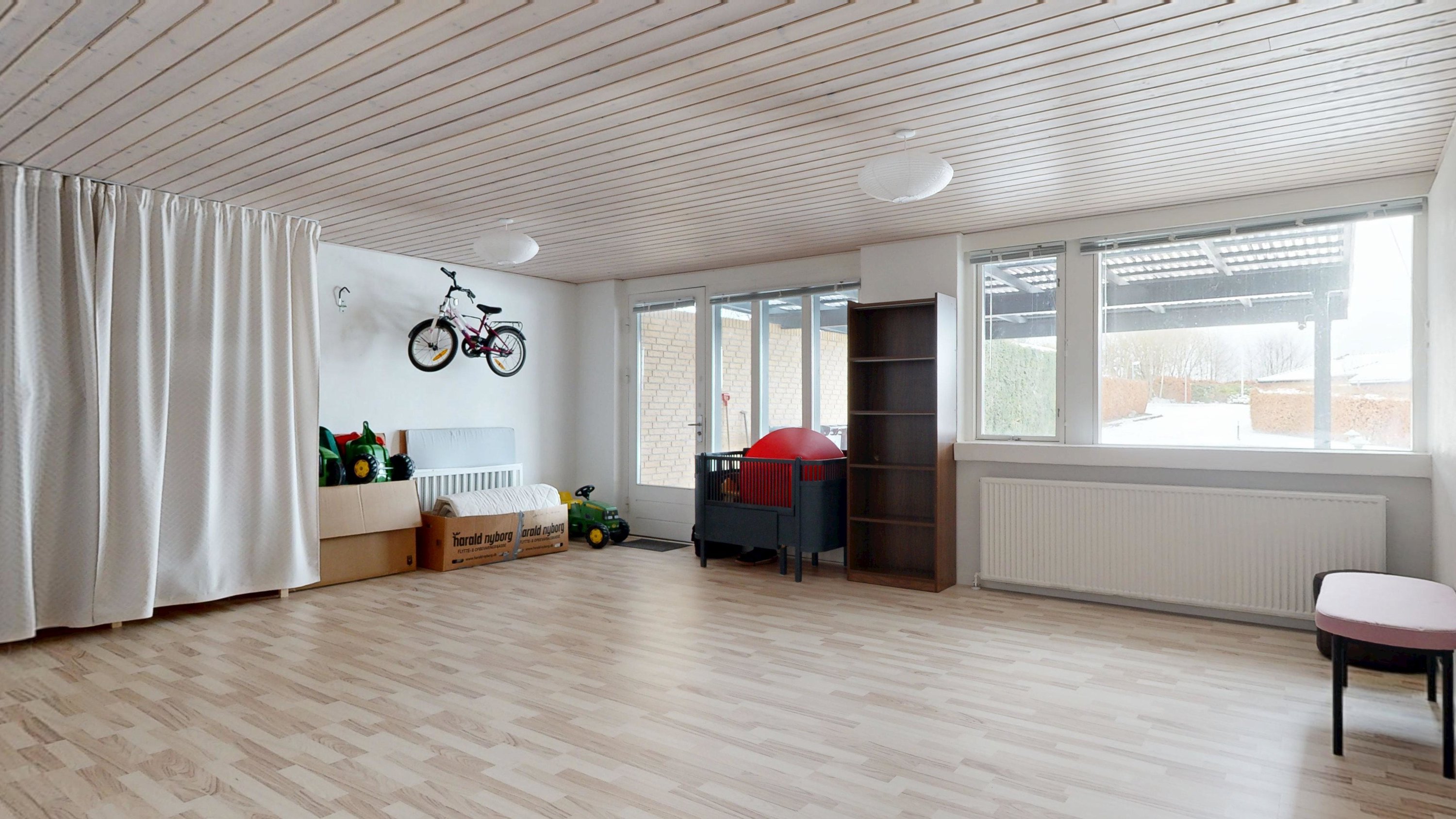 Fremhævet alrum billede i fuldskærmstilstand. Billede af Rosenborgvangen 8, 8600 Silkeborg