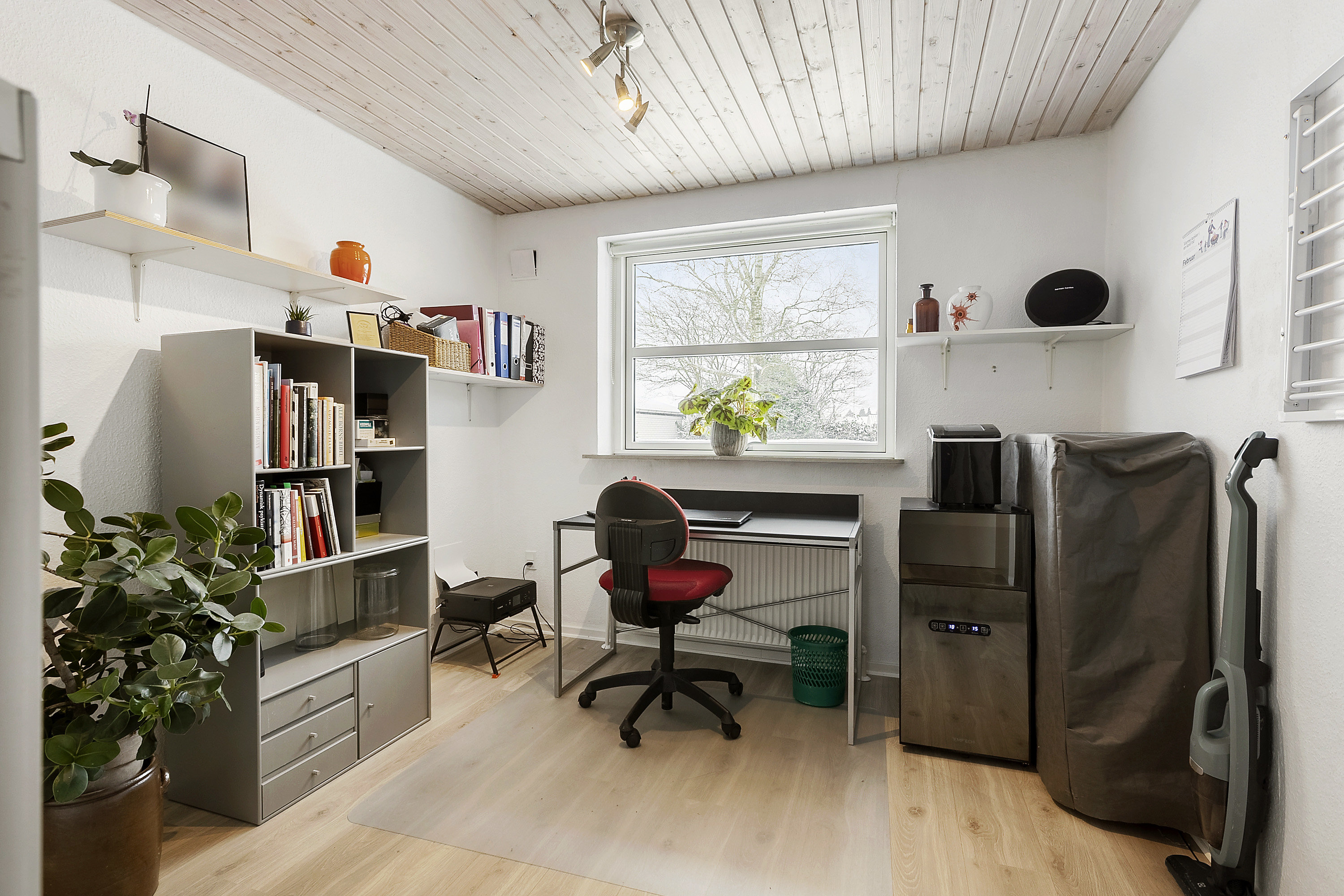 Fremhævet kontor billede i fuldskærmstilstand. Billede af Nørager 66, 6230 Rødekro