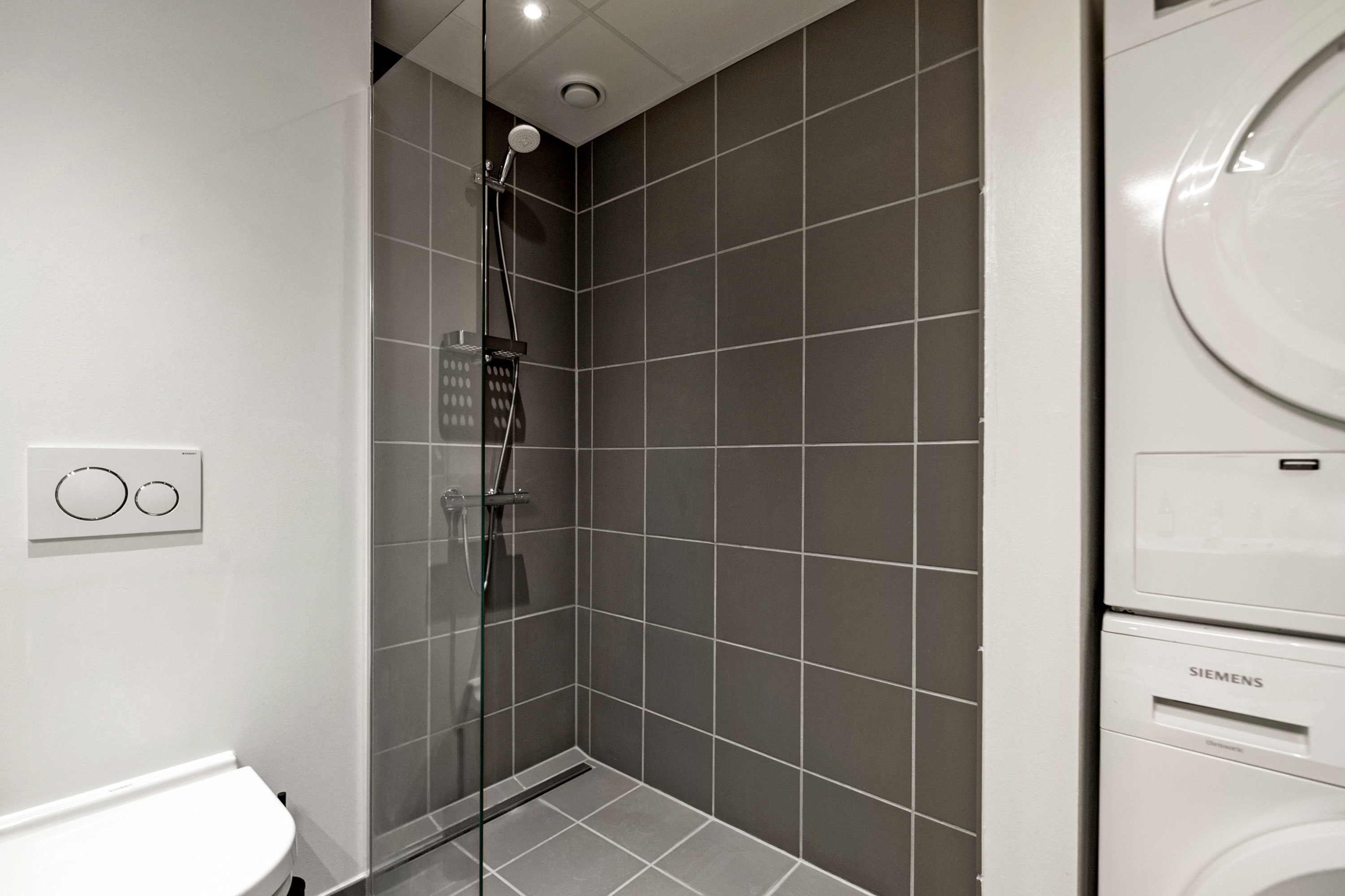 Fremhævet badeværelse billede i fuldskærmstilstand. Billede af Nordre Ringgade 78, 3. 1., Trøjborg, 8200 Aarhus N