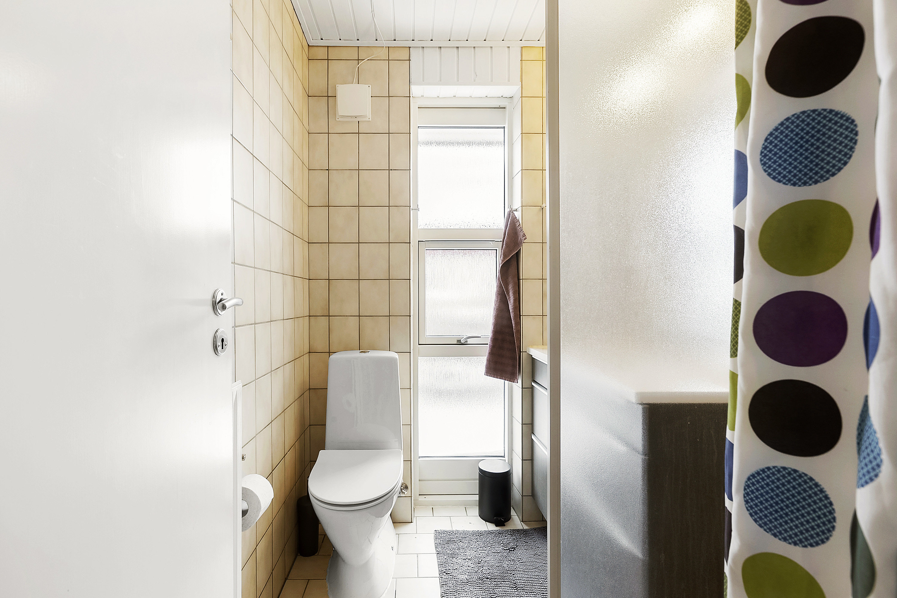 Fremhævet badeværelse billede i fuldskærmstilstand. Billede af Nørager 66, 6230 Rødekro