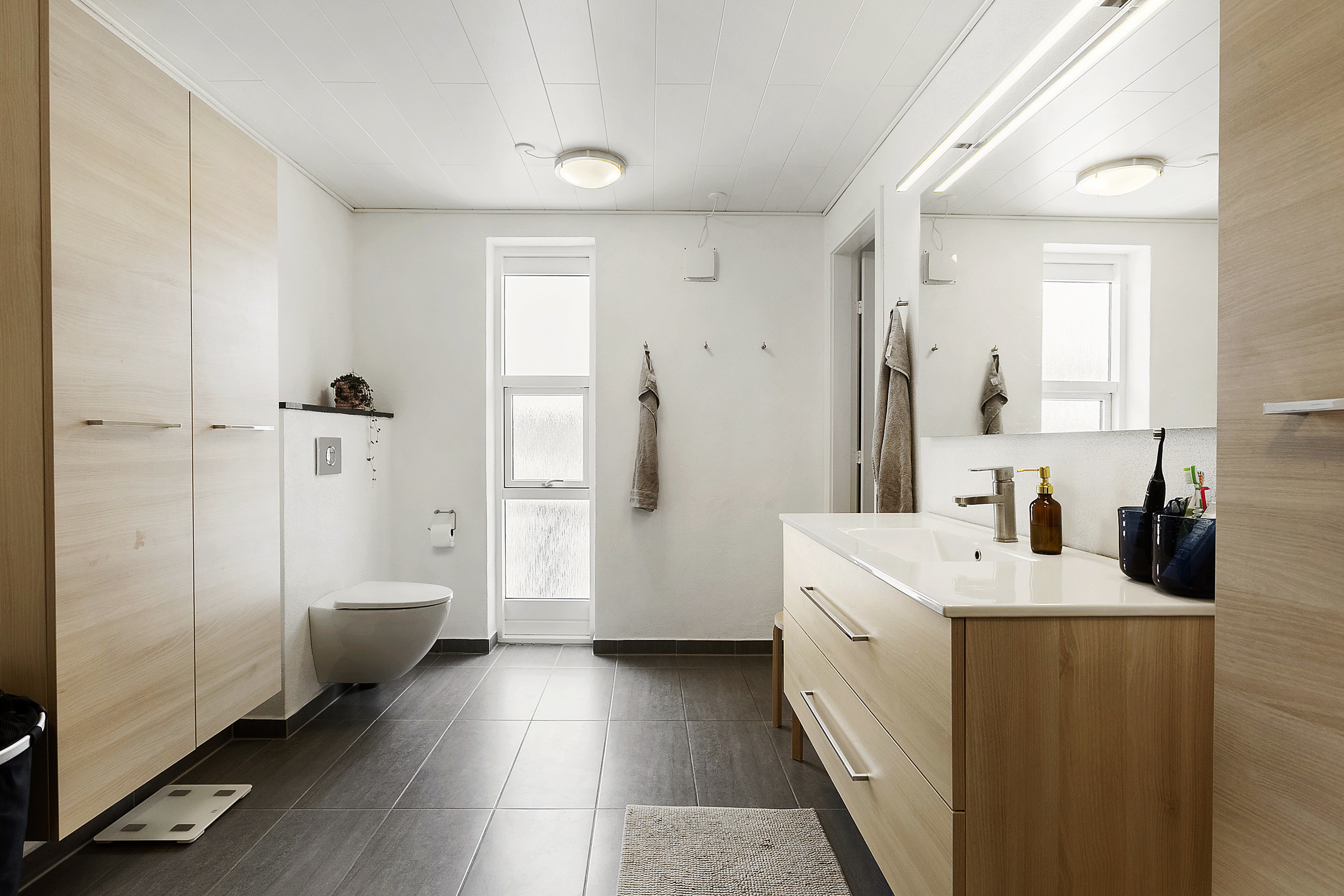 Fremhævet badeværelse billede i fuldskærmstilstand. Billede af Nørager 66, 6230 Rødekro