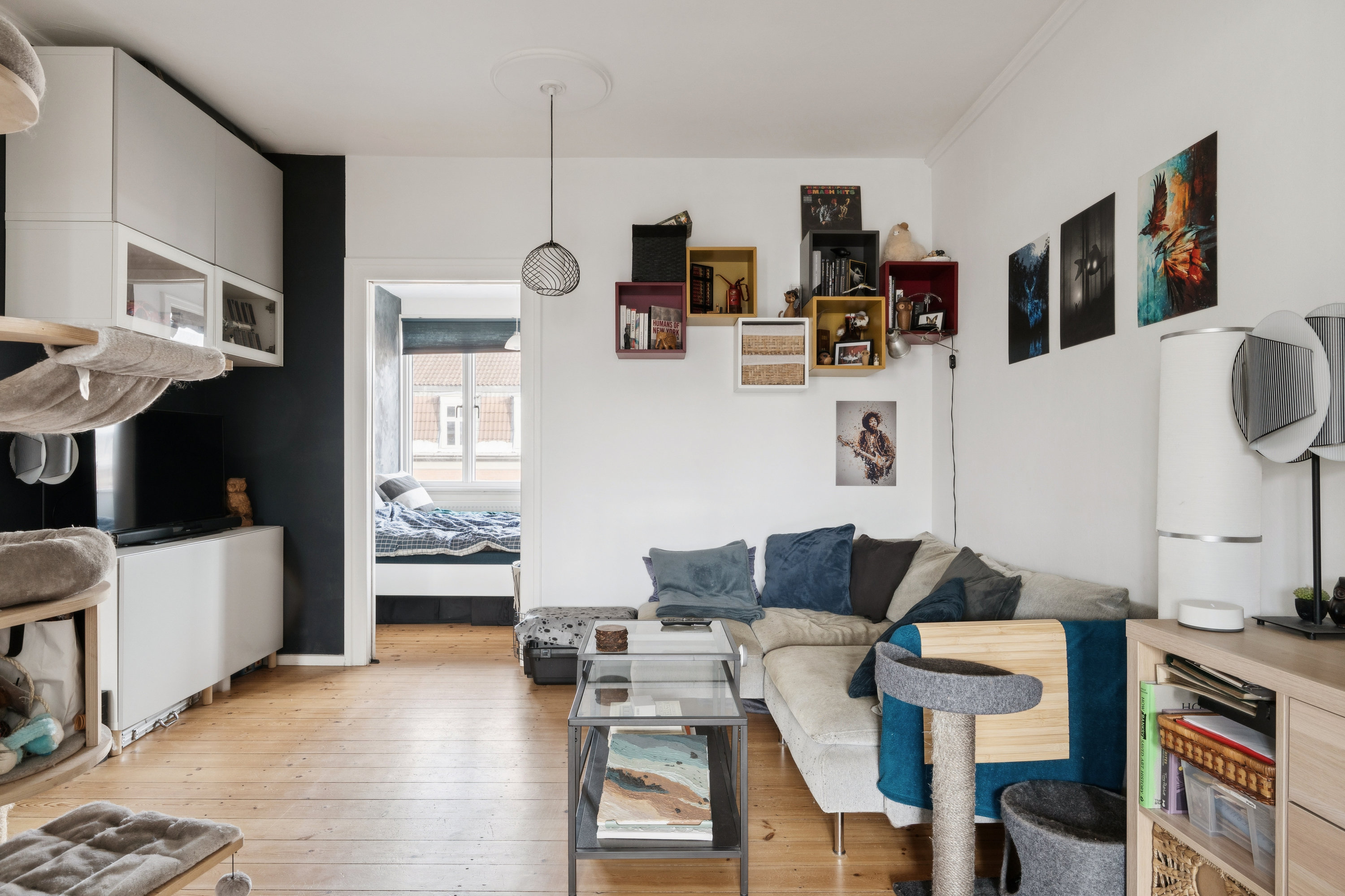 Fremhævet stue billede i fuldskærmstilstand. Billede af Sankt Kjelds Gade 25, 4. tv., 2100 København Ø