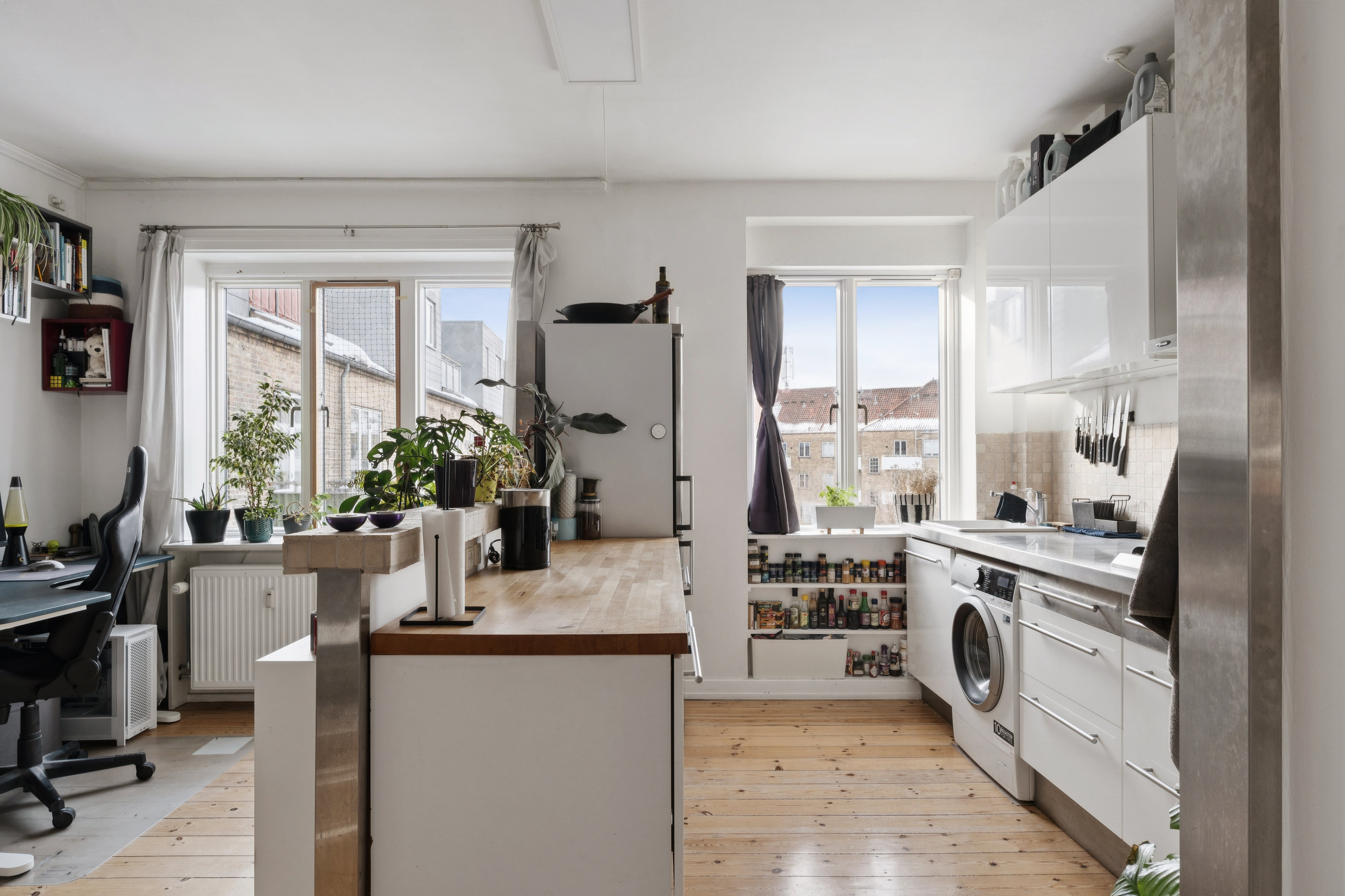 Fremhævet køkken billede i fuldskærmstilstand. Billede af Sankt Kjelds Gade 25, 4. tv., 2100 København Ø