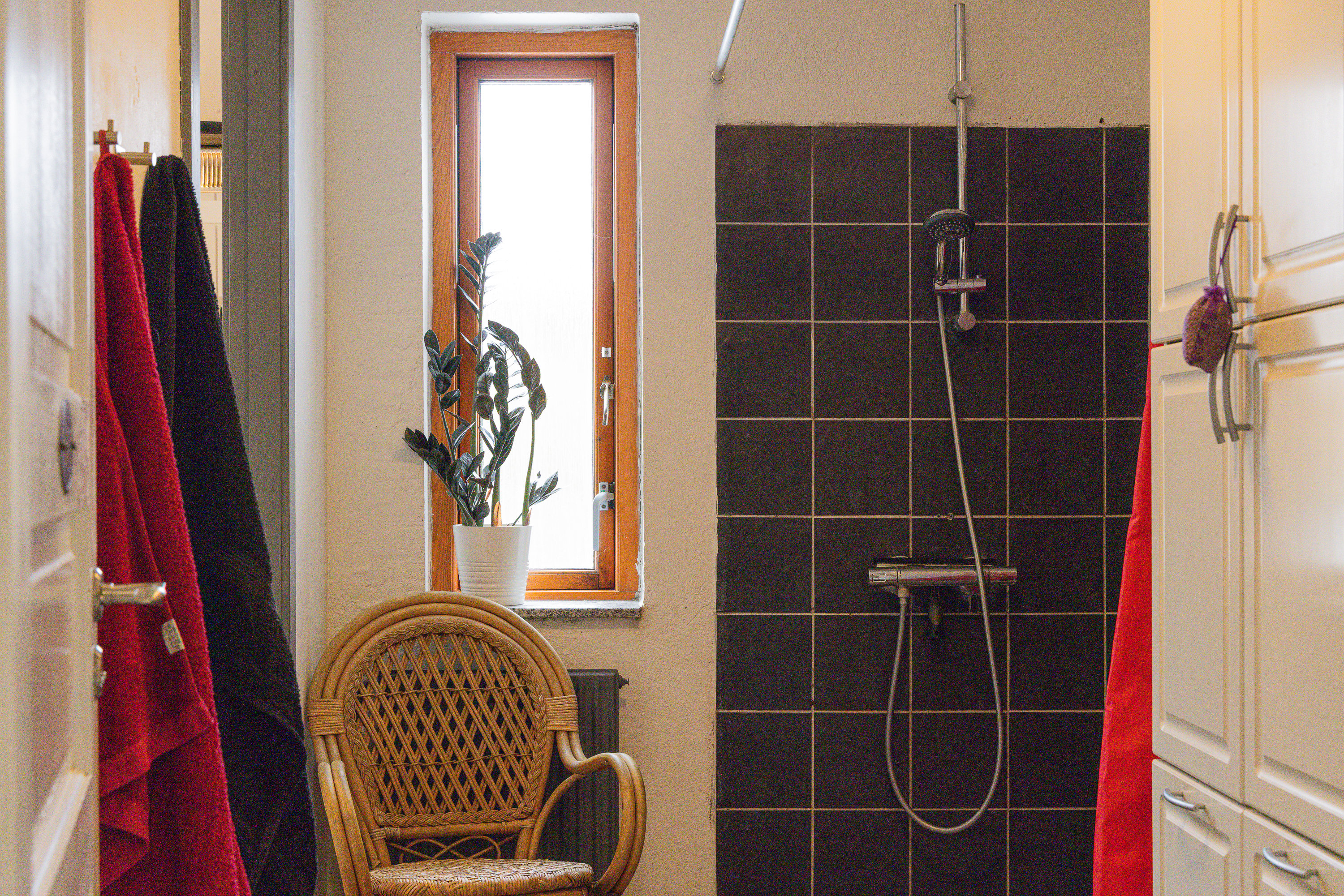 Fremhævet badeværelse billede i fuldskærmstilstand. Billede af Møllegårds Allé 6, 8600 Silkeborg