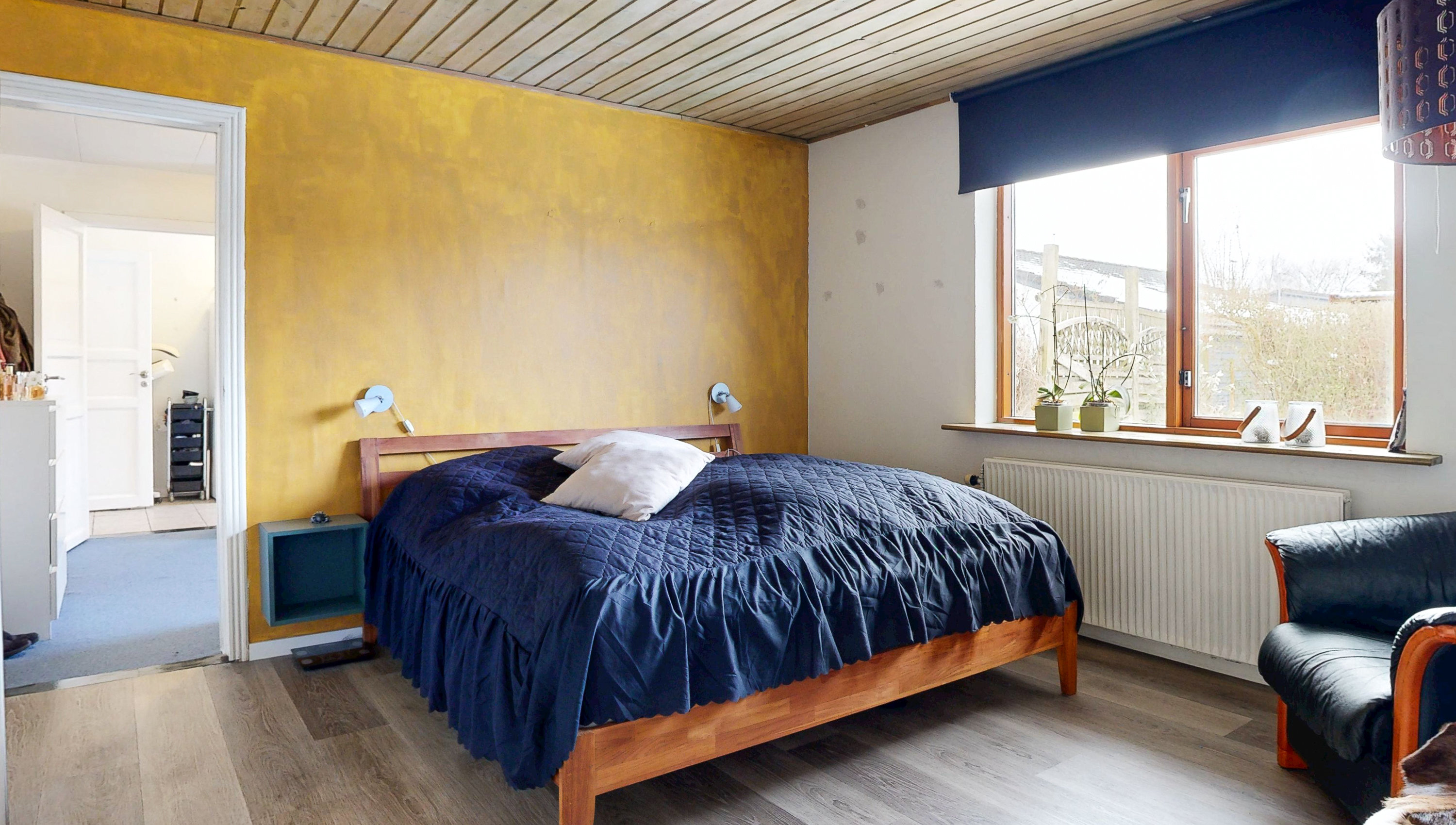 Fremhævet soveværelse billede i fuldskærmstilstand. Billede af Møllegårds Allé 6, 8600 Silkeborg