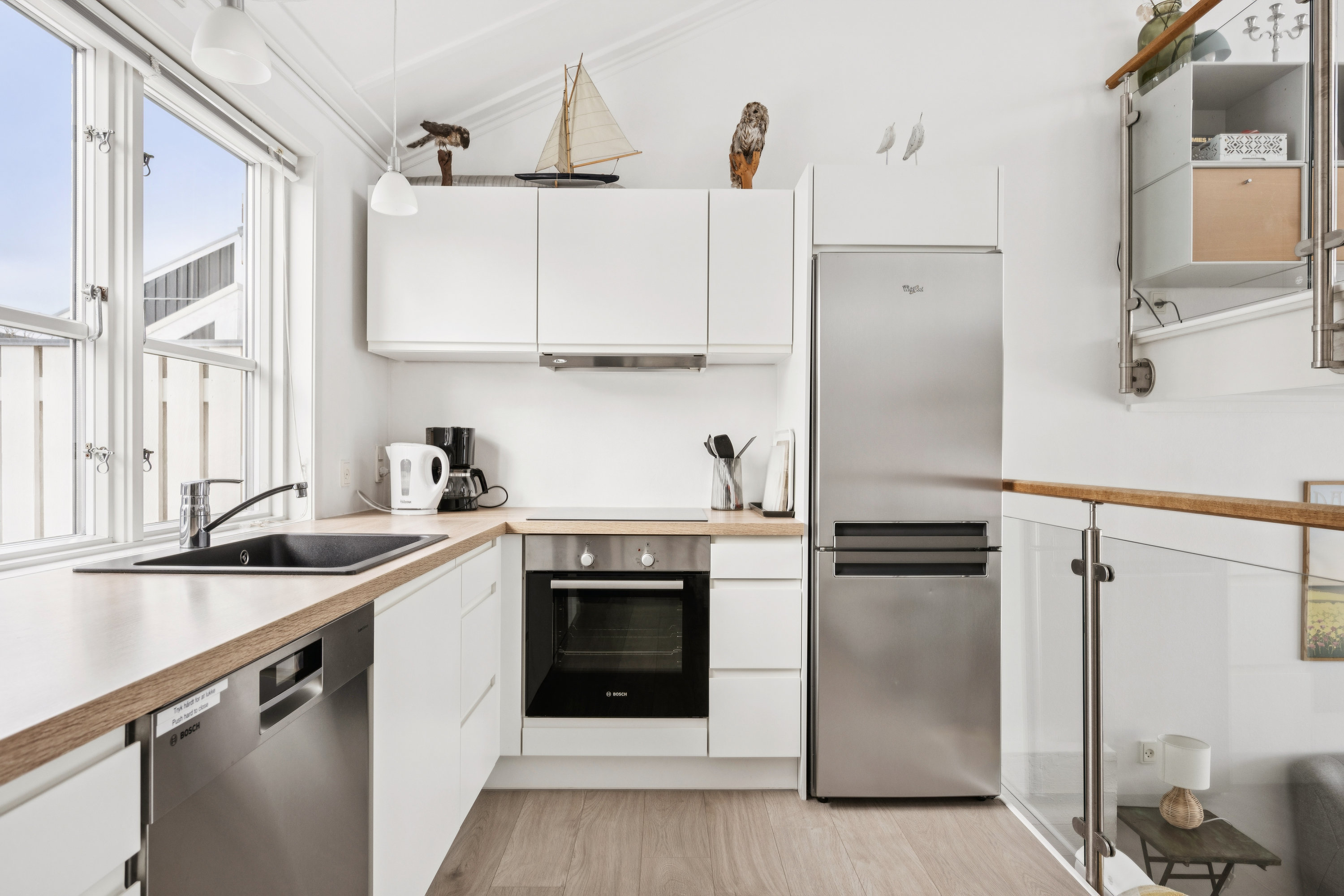 Fremhævet køkken billede i fuldskærmstilstand. Billede af Øerkrogvejen 2, 110., 8400 Ebeltoft