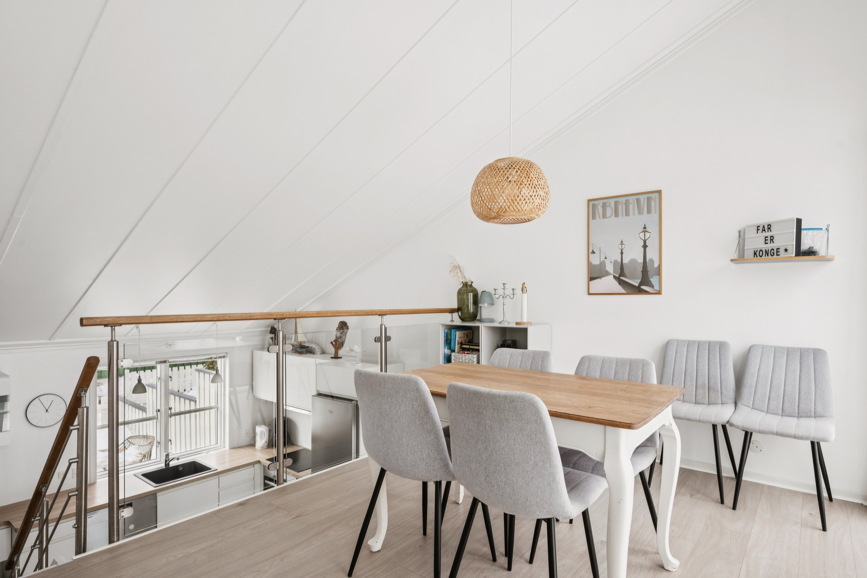 Fremhævet køkken billede i fuldskærmstilstand. Billede af Øerkrogvejen 2, 110., 8400 Ebeltoft