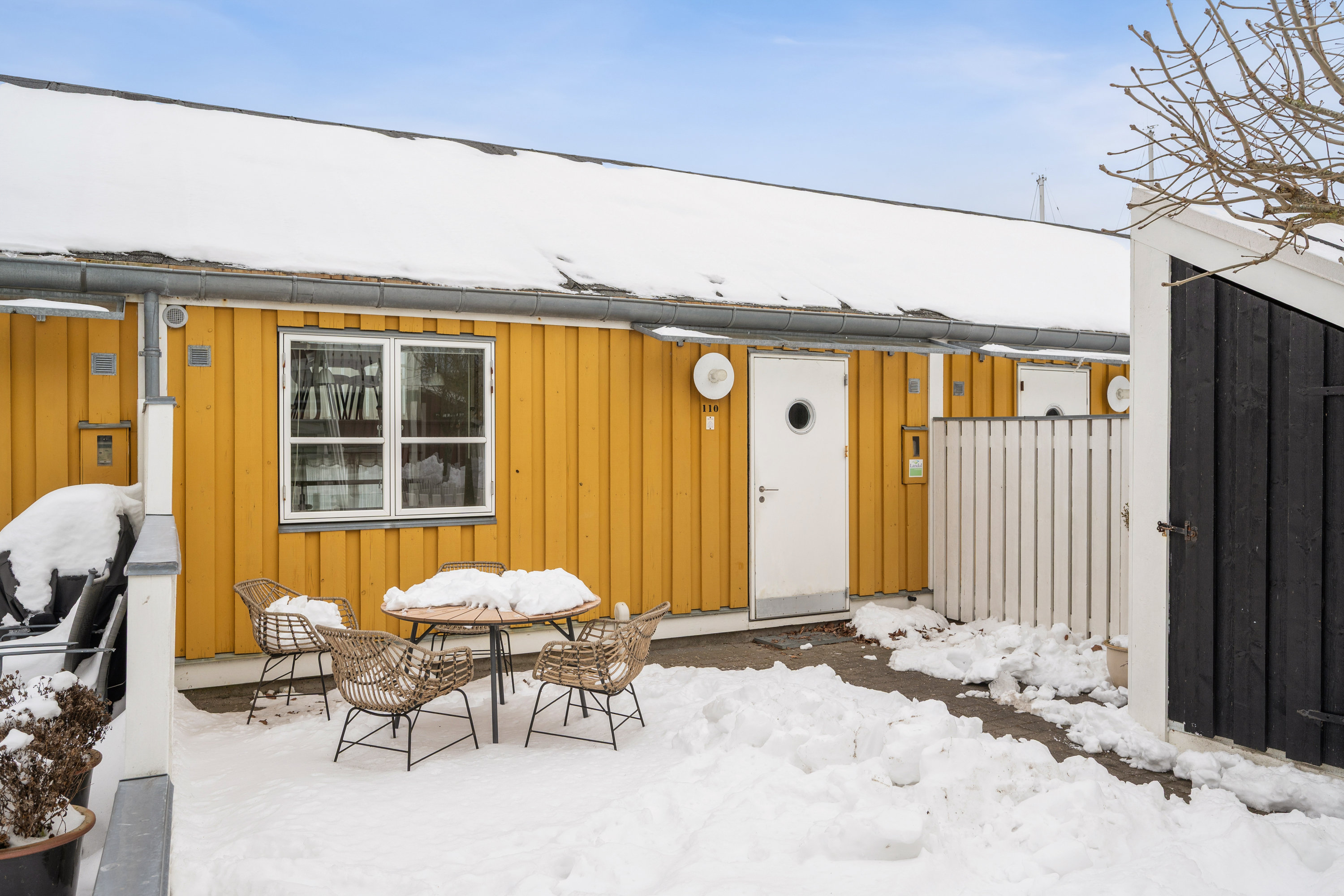 Fremhævet stald billede i fuldskærmstilstand. Billede af Øerkrogvejen 2, 110., 8400 Ebeltoft