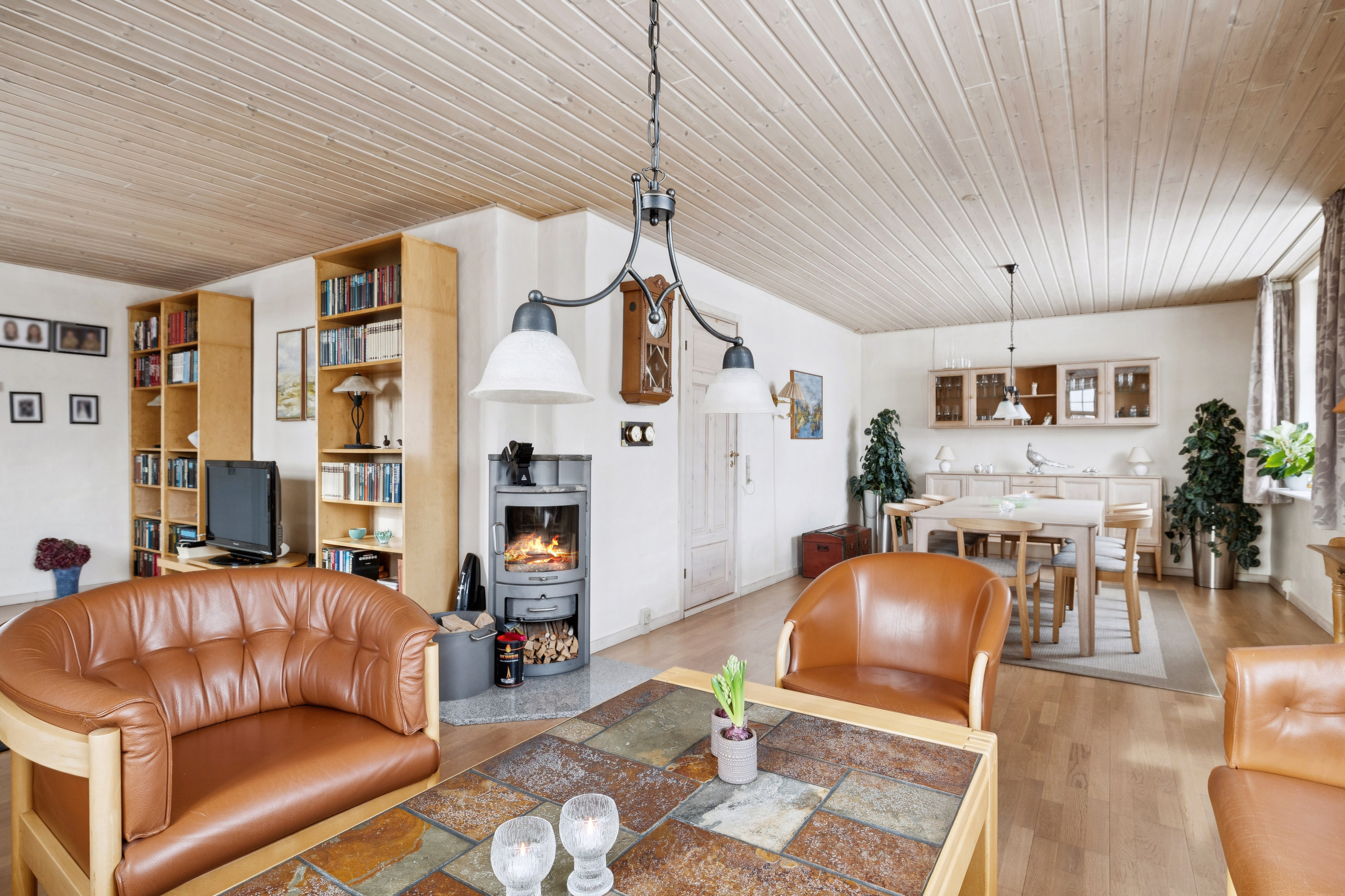 Fremhævet stue billede i fuldskærmstilstand. Billede af Vandværksvej 5, 9560 Hadsund