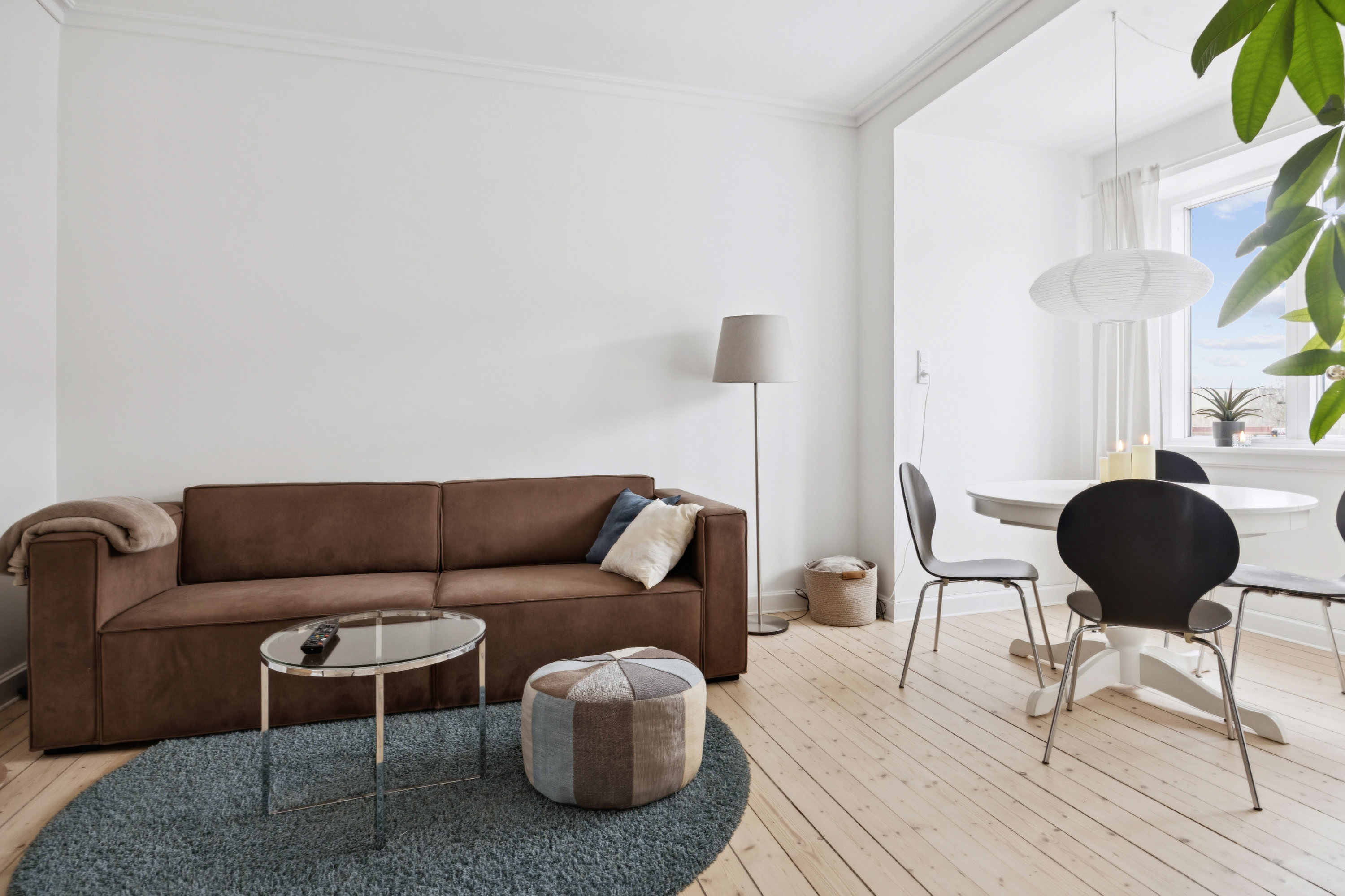 Fremhævet stue billede i fuldskærmstilstand. Billede af Sønderbro 35, 1. tv., 9000 Aalborg