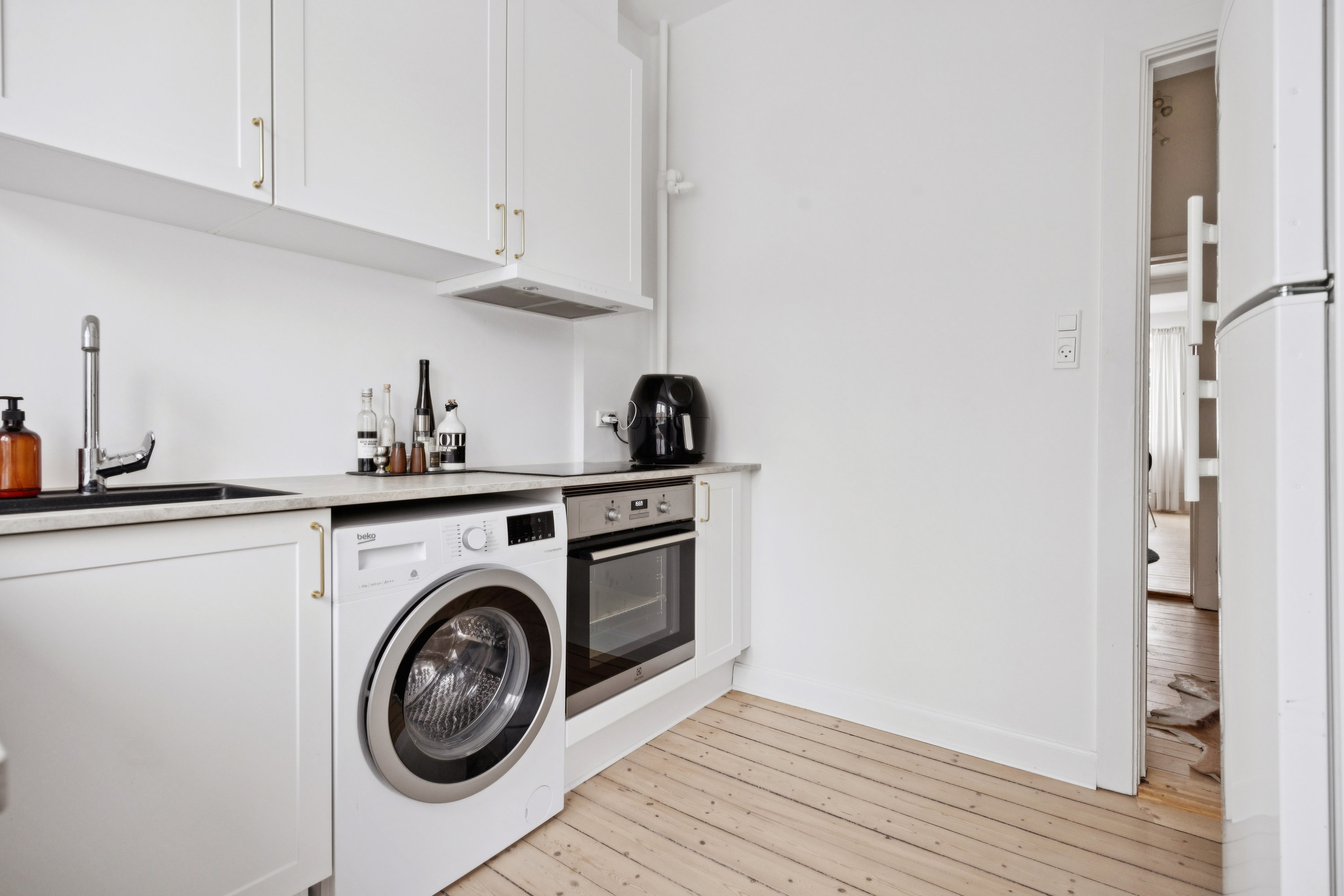 Fremhævet køkken billede i fuldskærmstilstand. Billede af Sønderbro 35, 1. tv., 9000 Aalborg