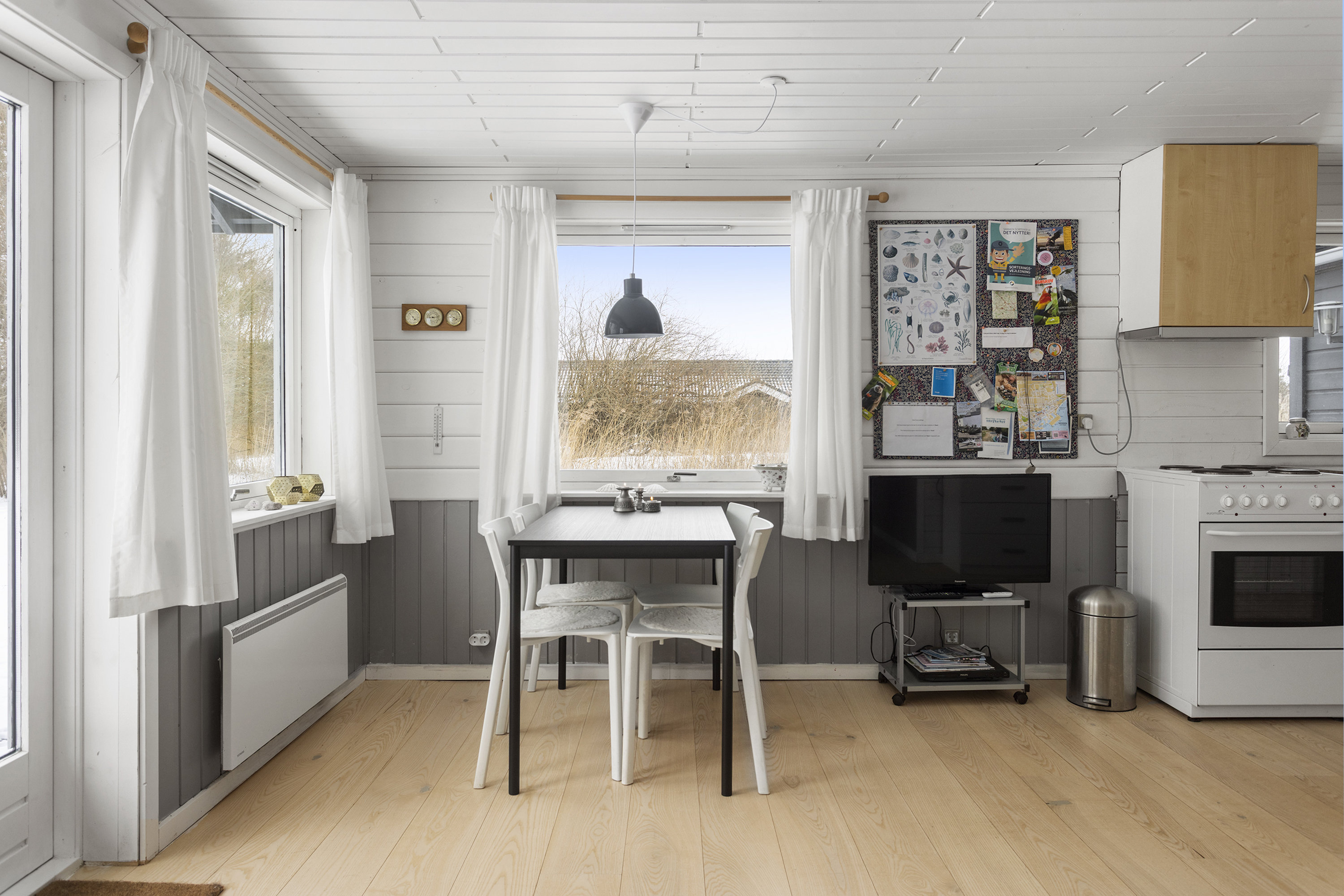 Fremhævet stue billede i fuldskærmstilstand. Billede af Havremarken 4, Bratten, 9970 Strandby