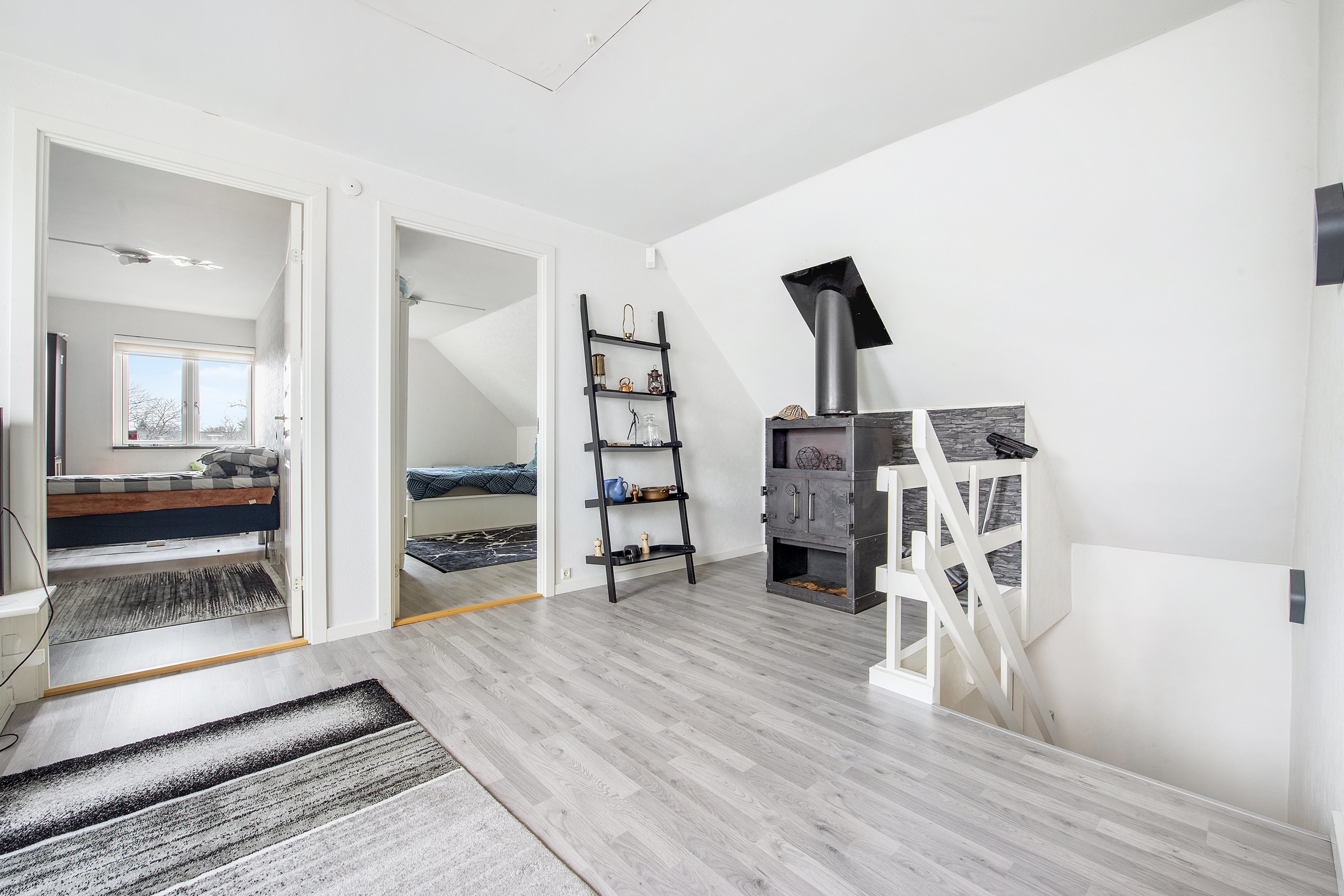 Fremhævet stue billede i fuldskærmstilstand. Billede af Bredager 11, 2670 Greve