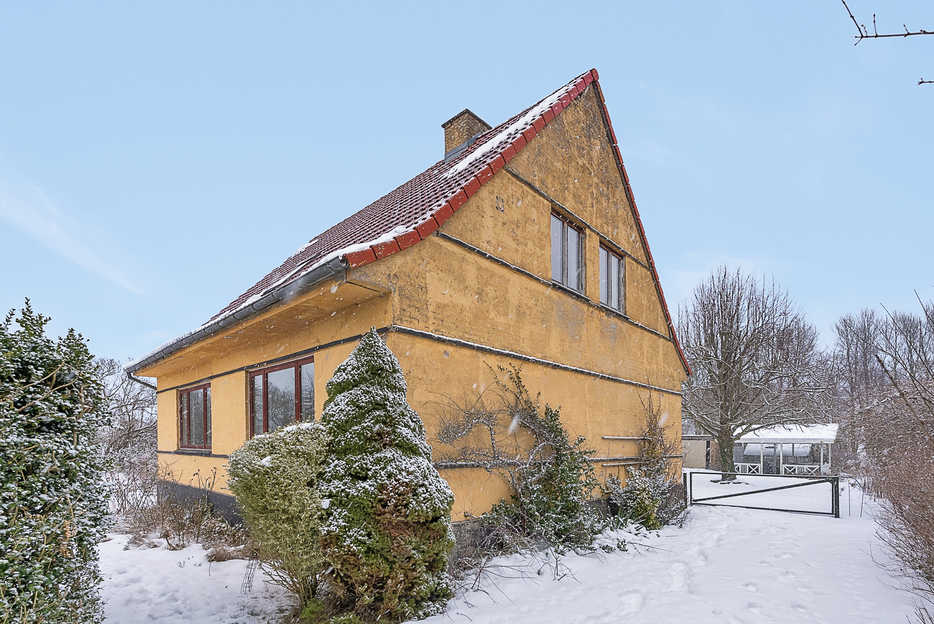 Fremhævet facade billede i fuldskærmstilstand. Billede af Bystævnet 26, Bederslev, 5450 Otterup