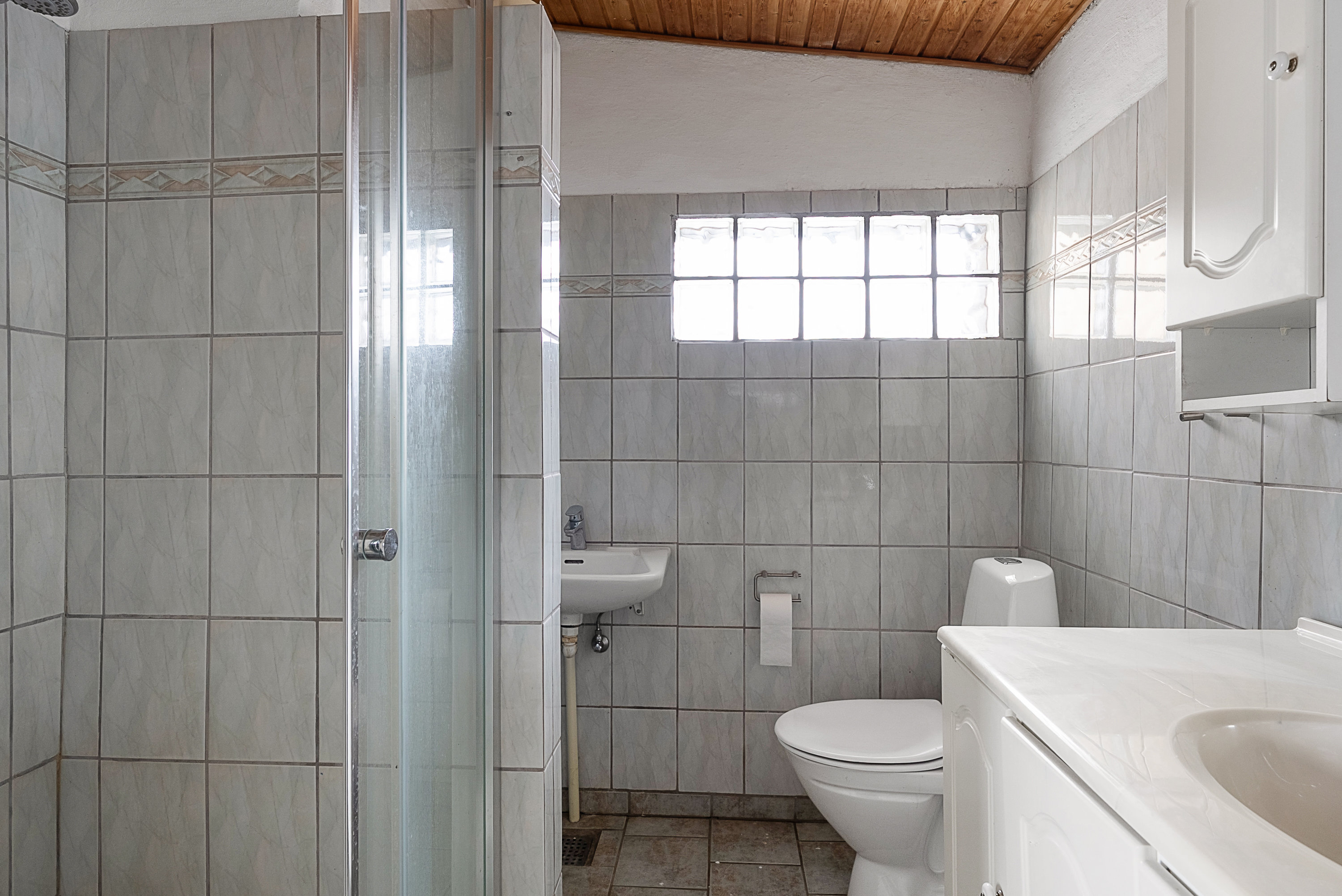 Fremhævet badeværelse billede i fuldskærmstilstand. Billede af Bystævnet 26, Bederslev, 5450 Otterup