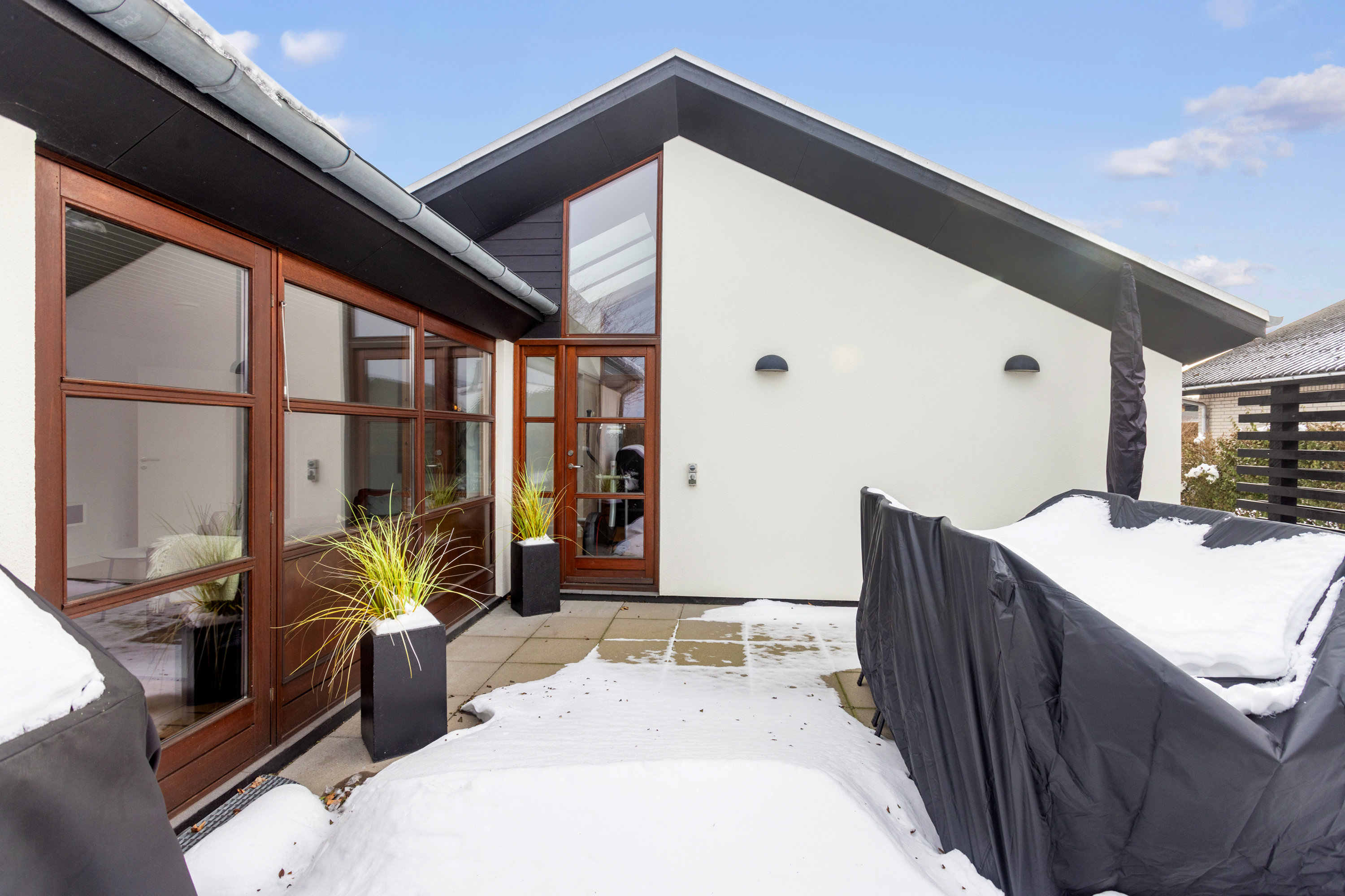 Fremhævet terrasse billede i fuldskærmstilstand. Billede af Lisborgvej 17, 9900 Frederikshavn