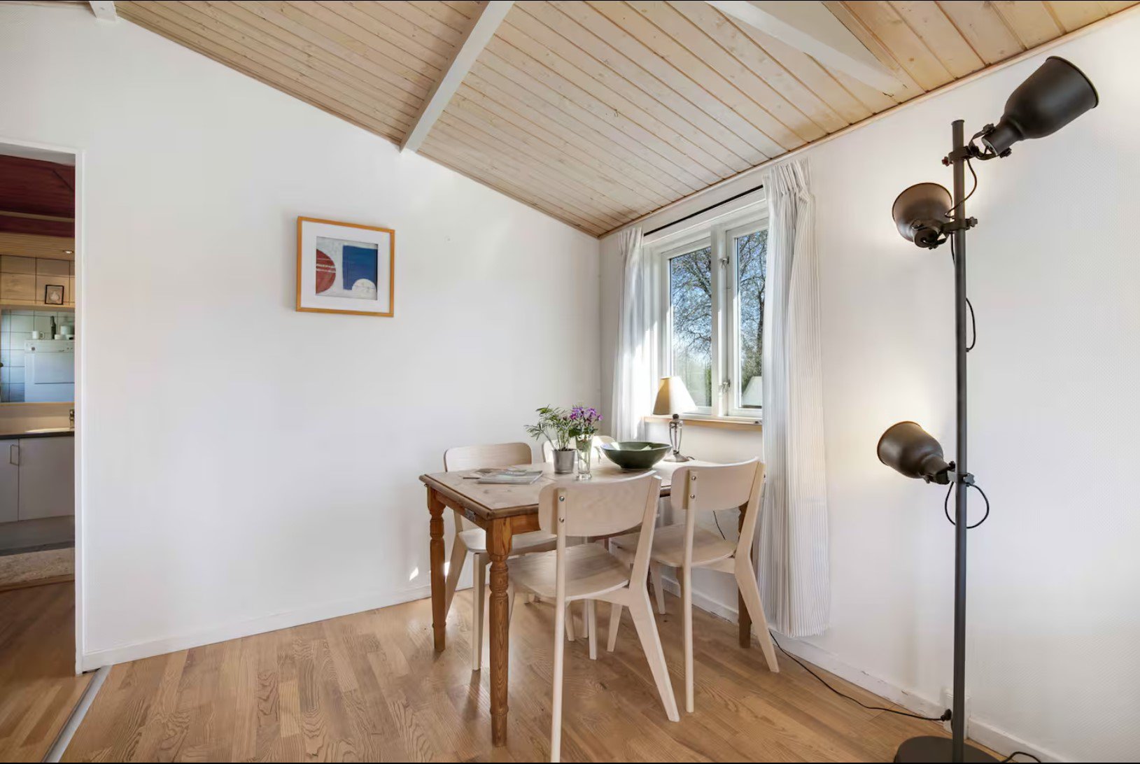 Fremhævet  billede i fuldskærmstilstand. Billede af Åhusene 52, Ejby, 4070 Kirke Hyllinge