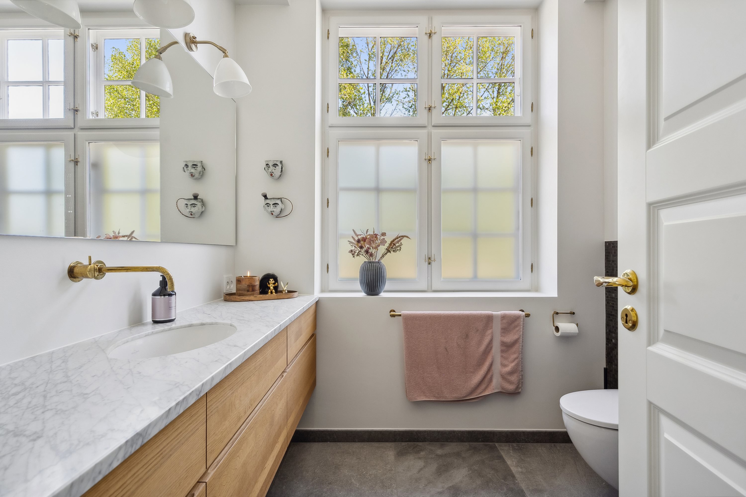 Fremhævet  billede i fuldskærmstilstand. Billede af Ryesgade 60B, st.. tv., 9000 Aalborg