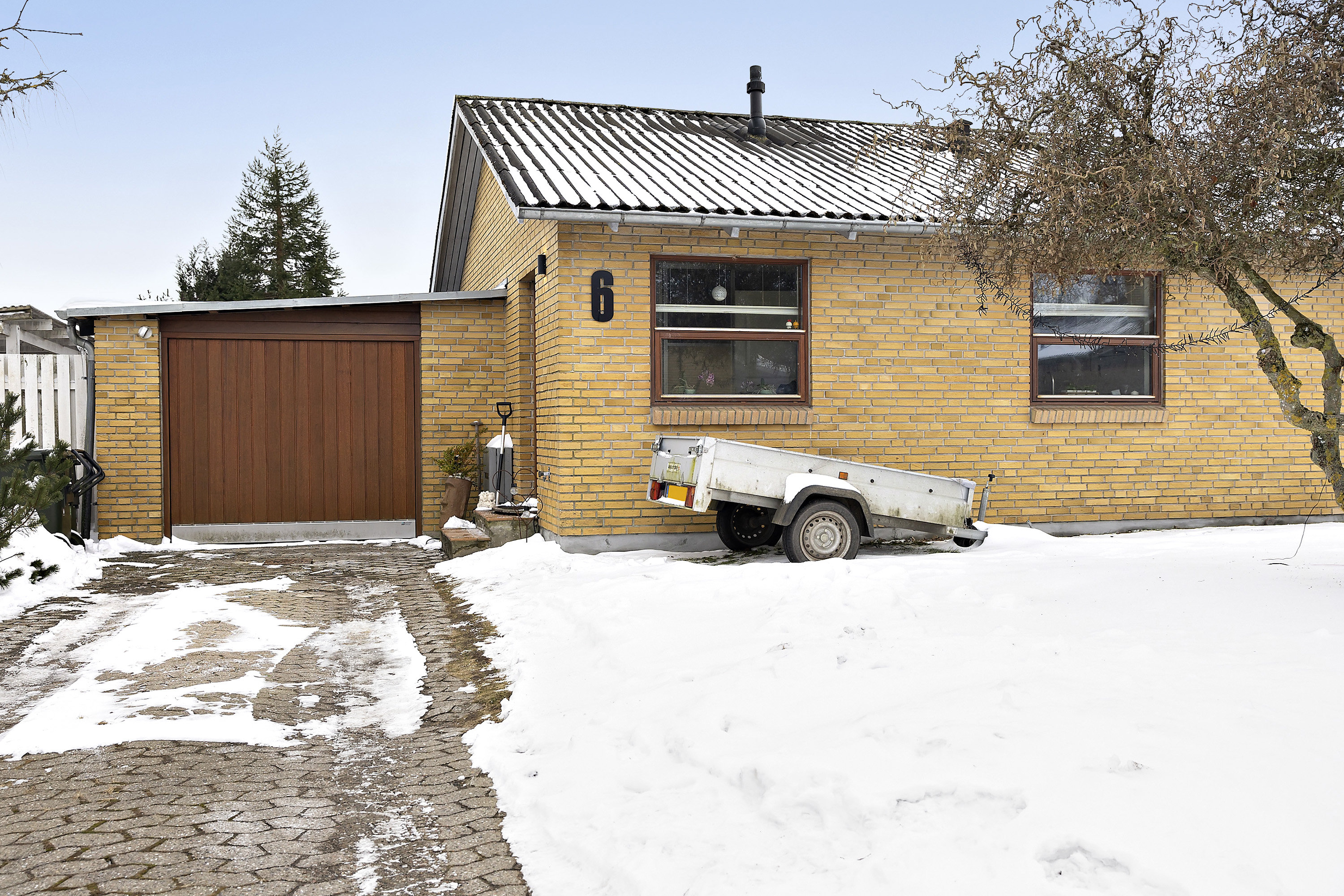 Fremhævet  billede i fuldskærmstilstand. Billede af Pilevænget 6, Ølsted, 8723 Løsning