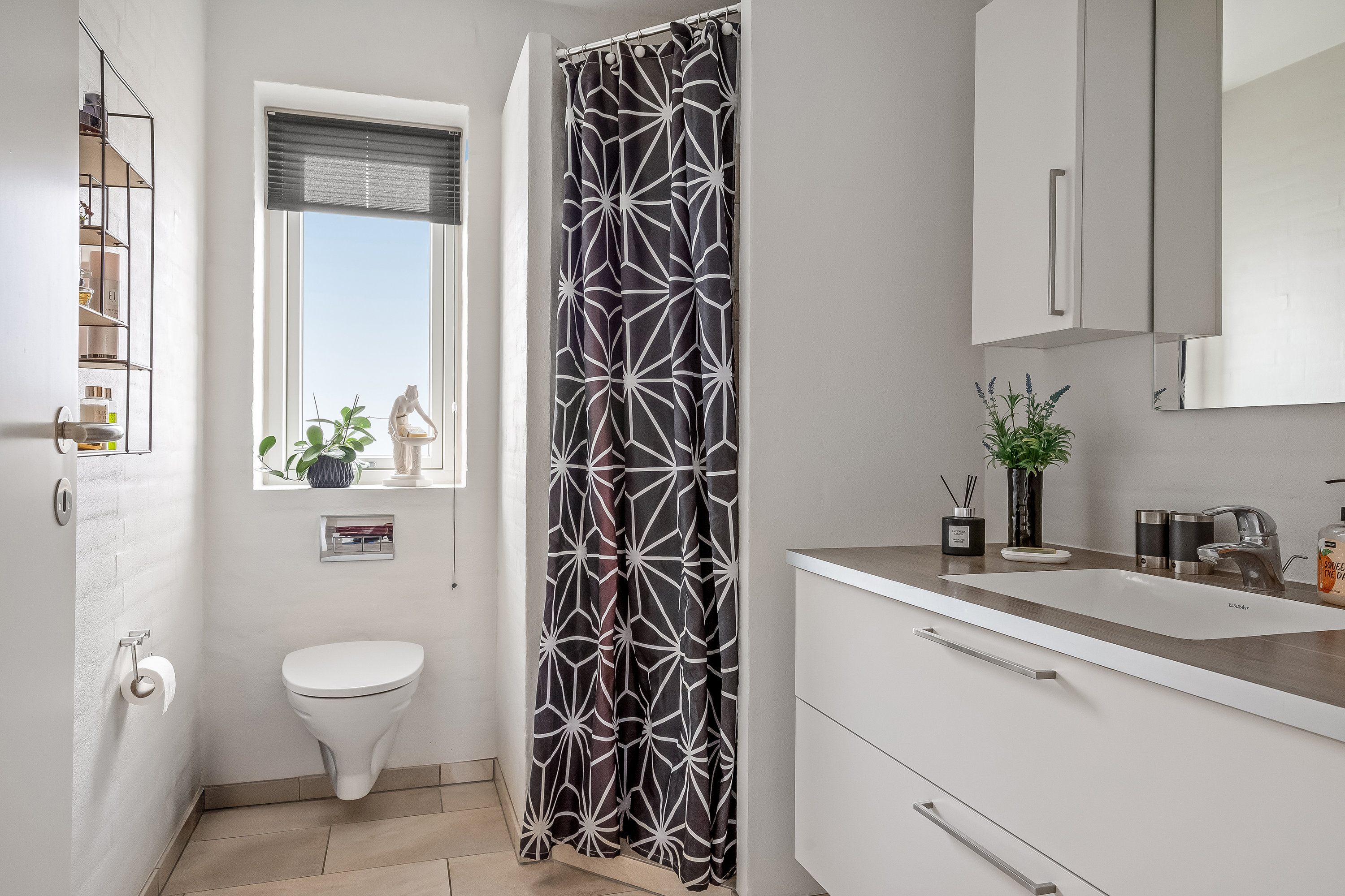 Fremhævet badeværelse billede i fuldskærmstilstand. Billede af Grøften 2, 7500 Holstebro