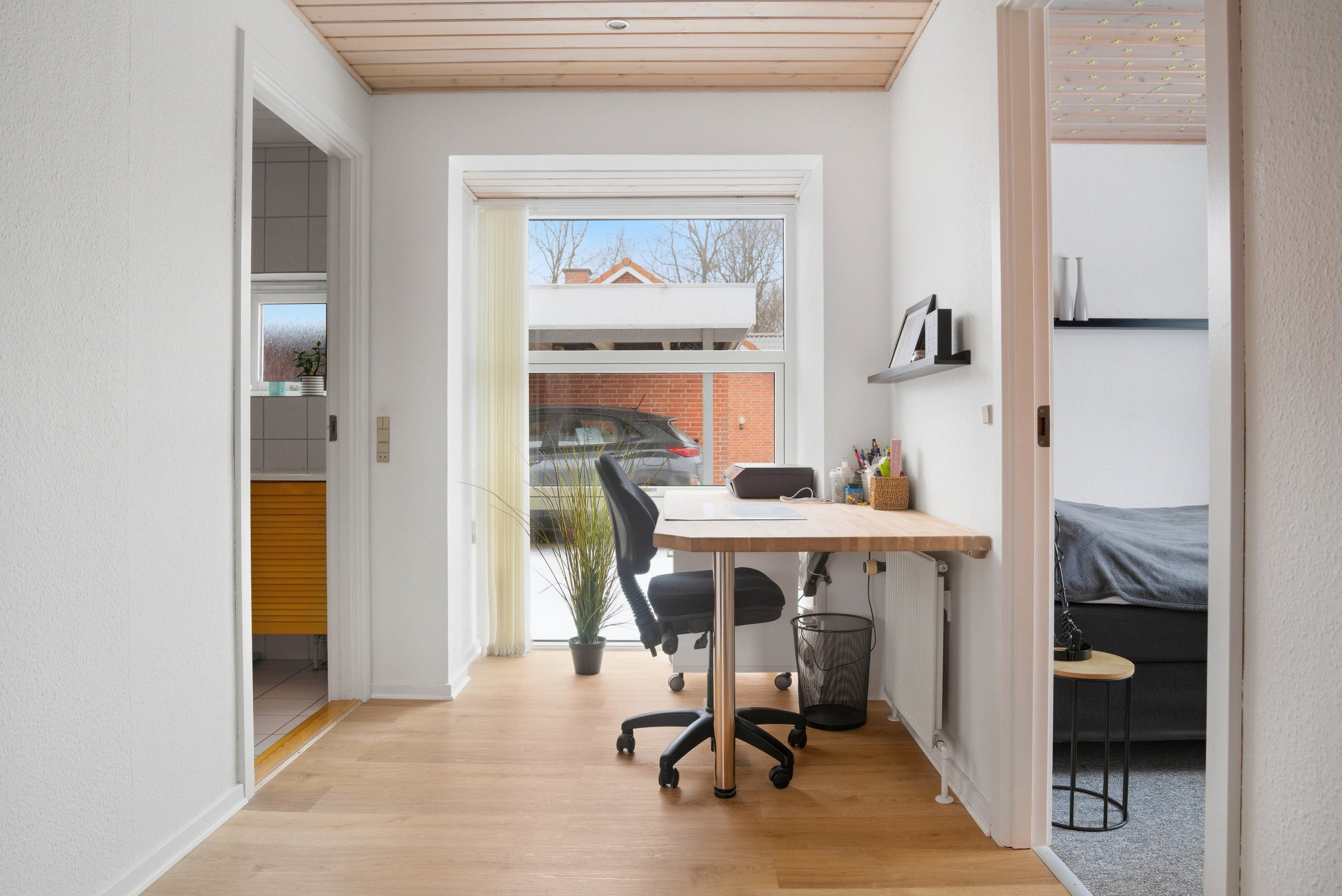 Fremhævet kontor billede i fuldskærmstilstand. Billede af Ribesvej 5, 7550 Sørvad