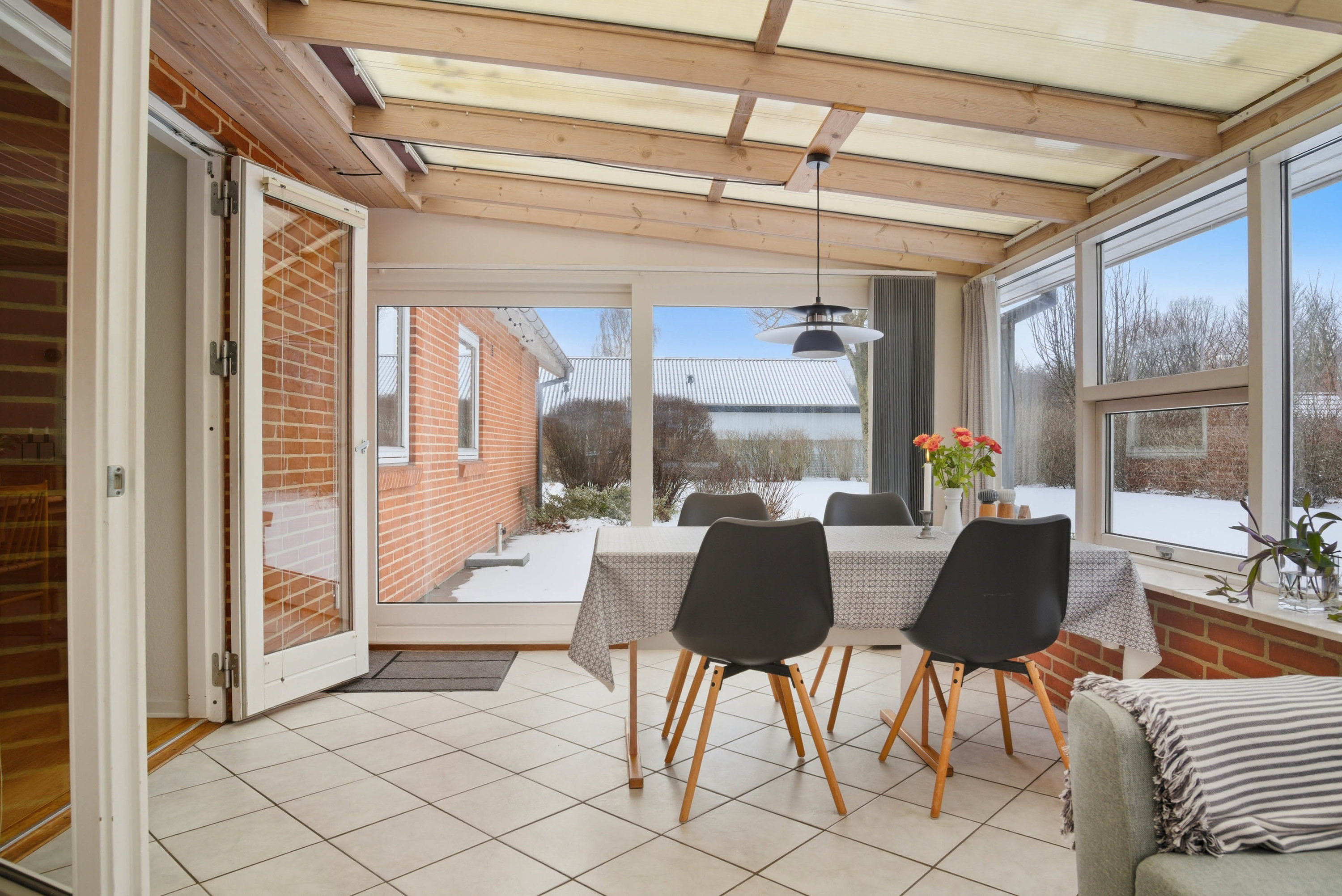 Fremhævet udestue billede i fuldskærmstilstand. Billede af Ribesvej 5, 7550 Sørvad