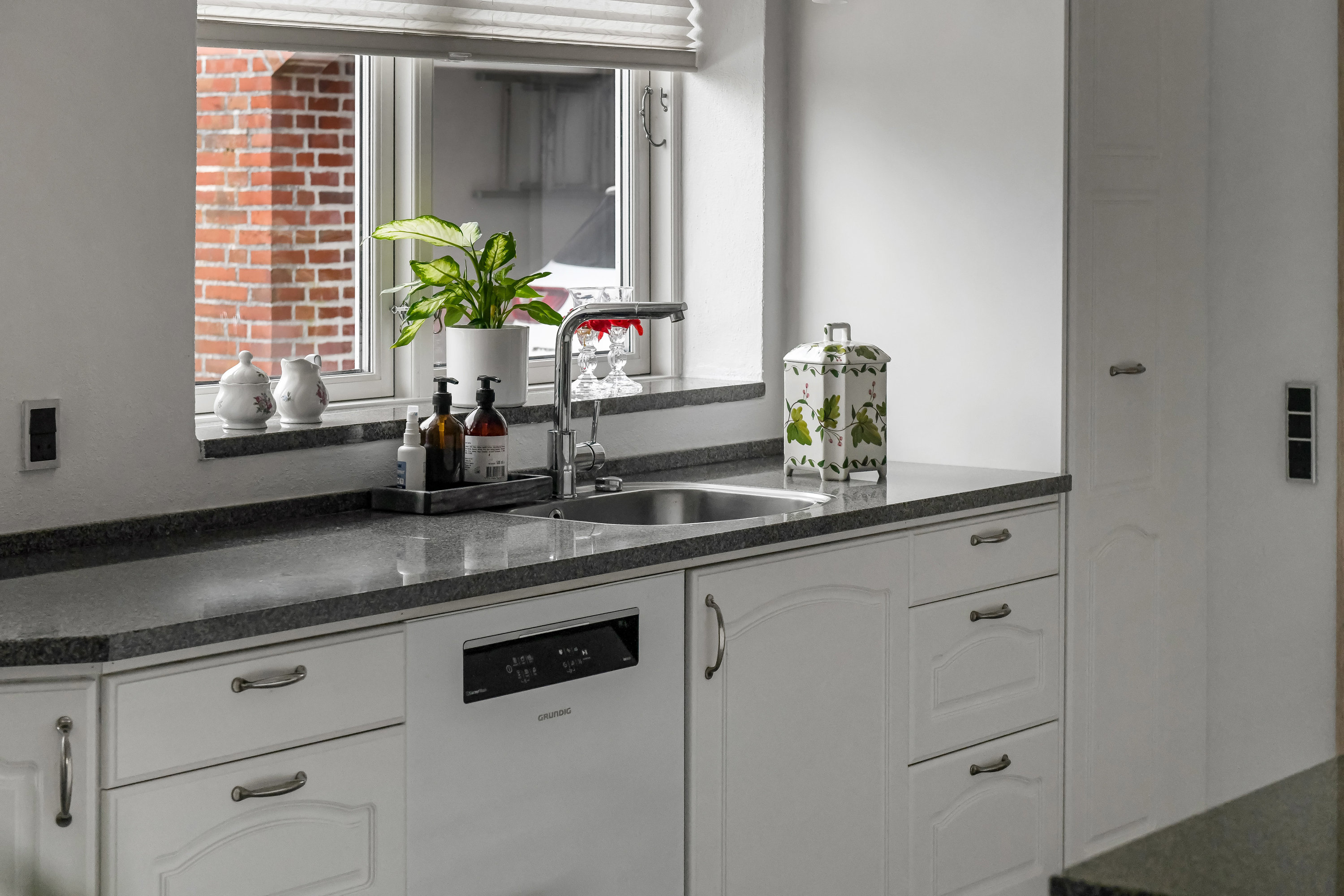 Fremhævet køkken billede i fuldskærmstilstand. Billede af Egedesmindevej 132, 6715 Esbjerg N