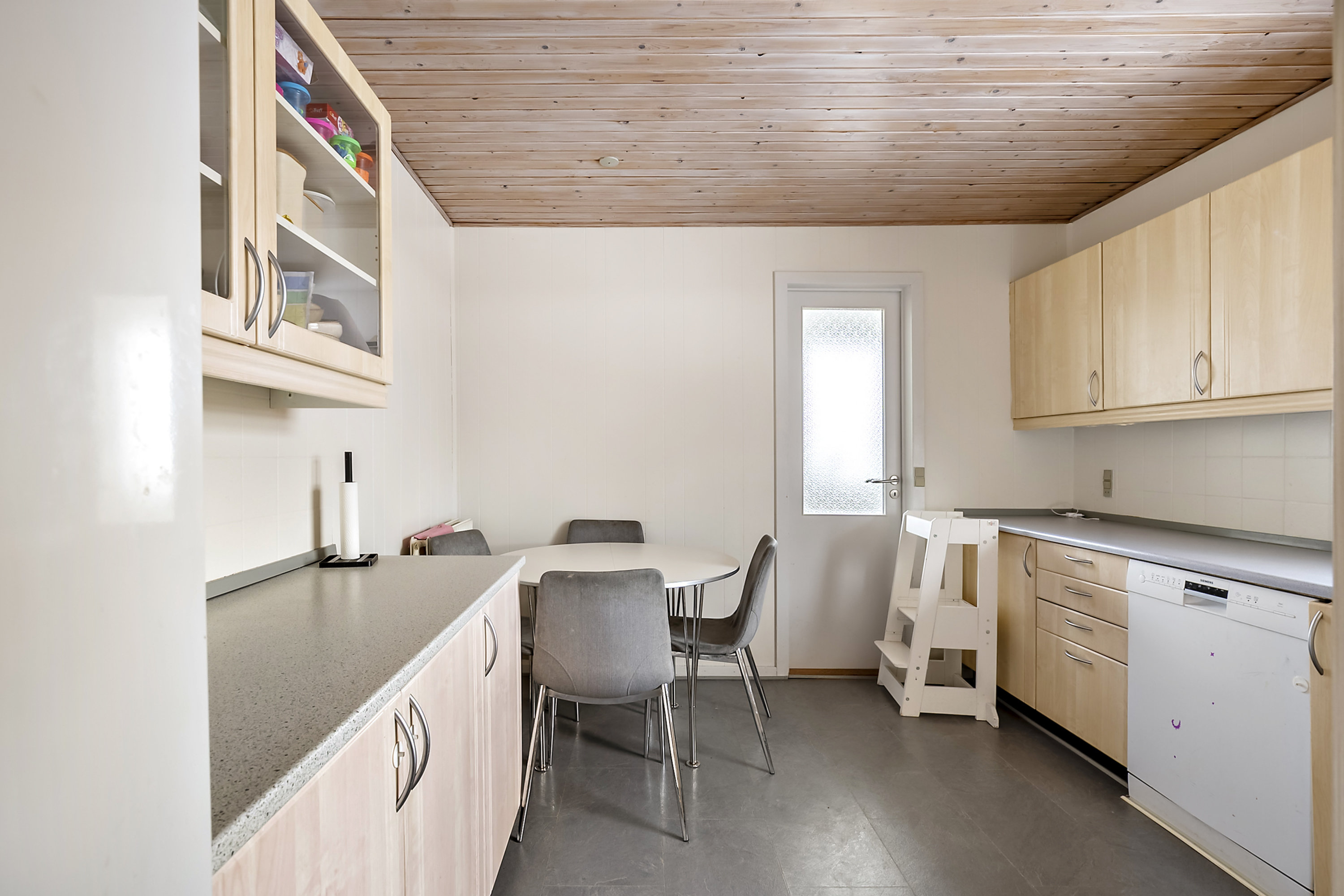 Fremhævet køkken billede i fuldskærmstilstand. Billede af Askvej 3, Dyrup, 5250 Odense SV