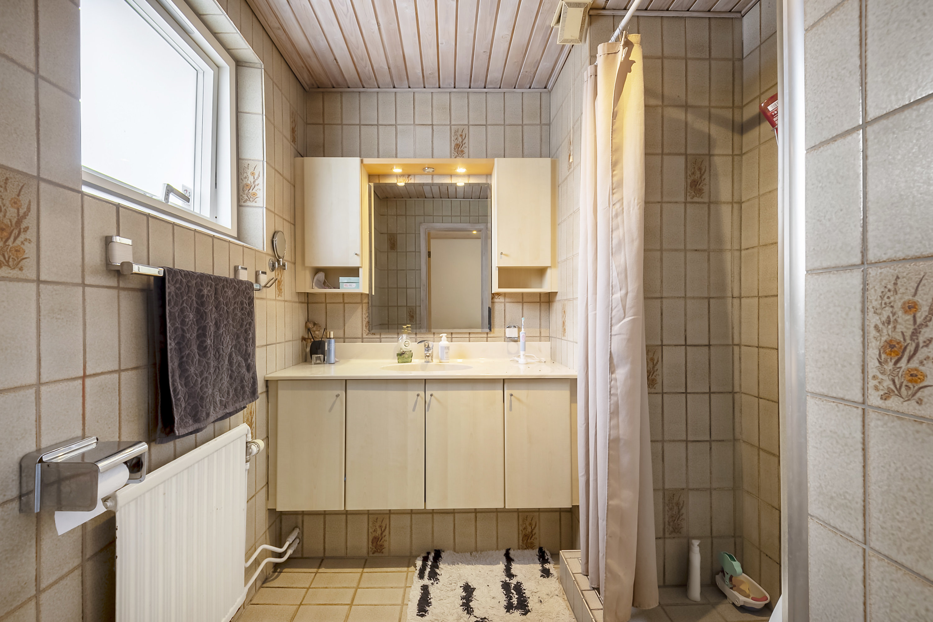 Fremhævet badeværelse billede i fuldskærmstilstand. Billede af Askvej 3, Dyrup, 5250 Odense SV