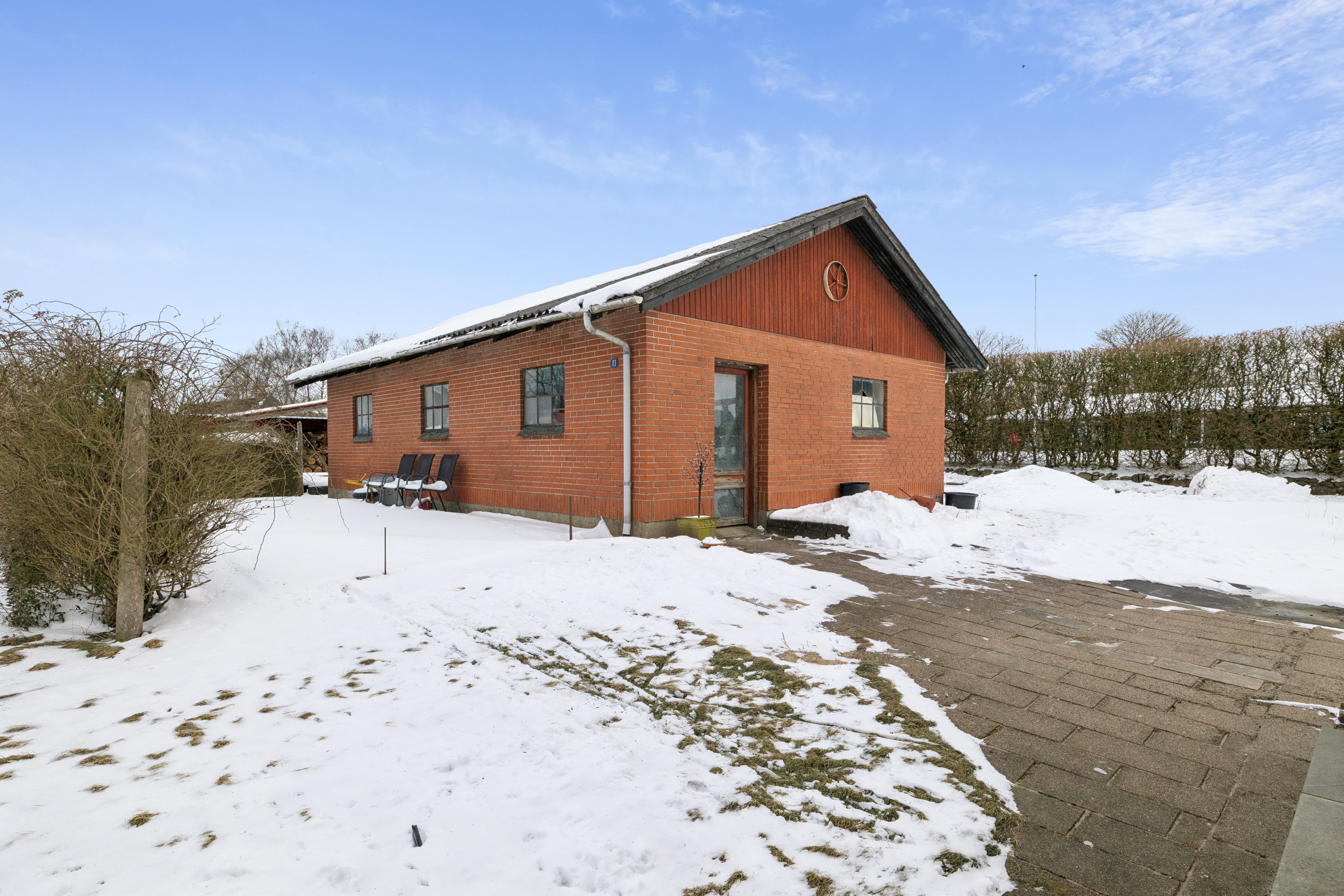 Fremhævet garage billede i fuldskærmstilstand. Billede af Søndermarksvej 13+11, Stenild, 9500 Hobro