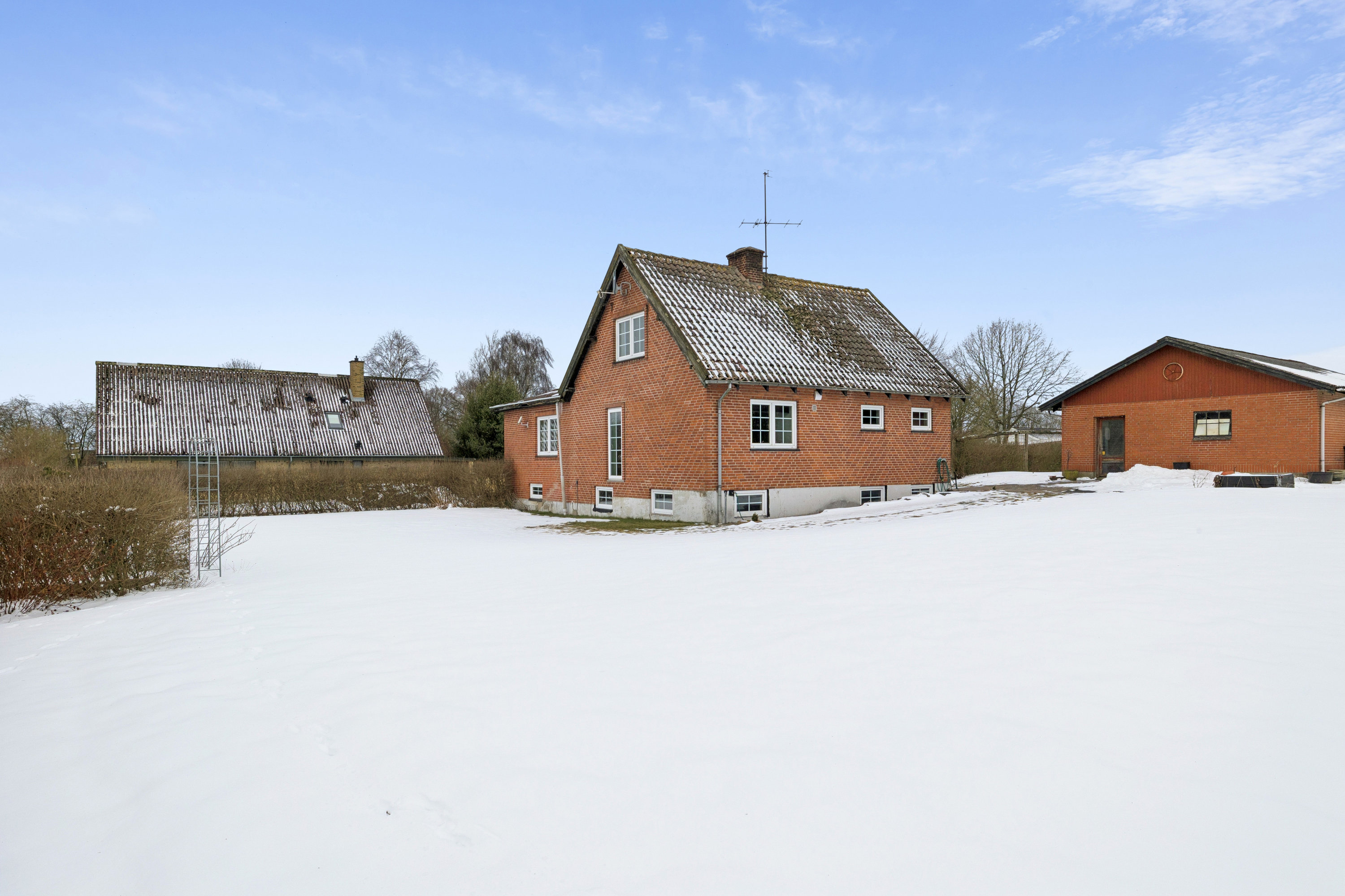 Fremhævet have billede i fuldskærmstilstand. Billede af Søndermarksvej 13+11, Stenild, 9500 Hobro