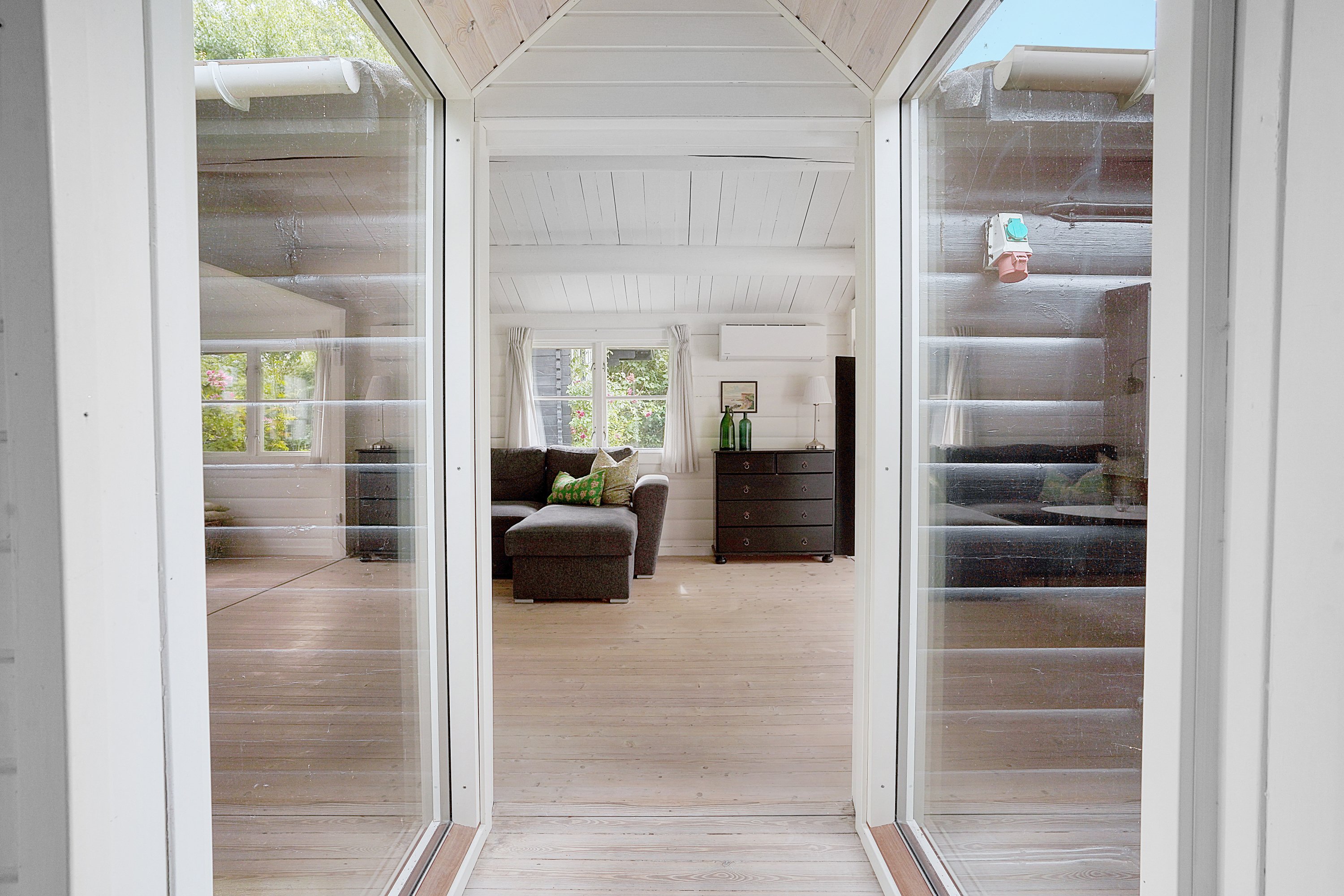 Fremhævet stue billede i fuldskærmstilstand. Billede af Tranevej 14, 3100 Hornbæk