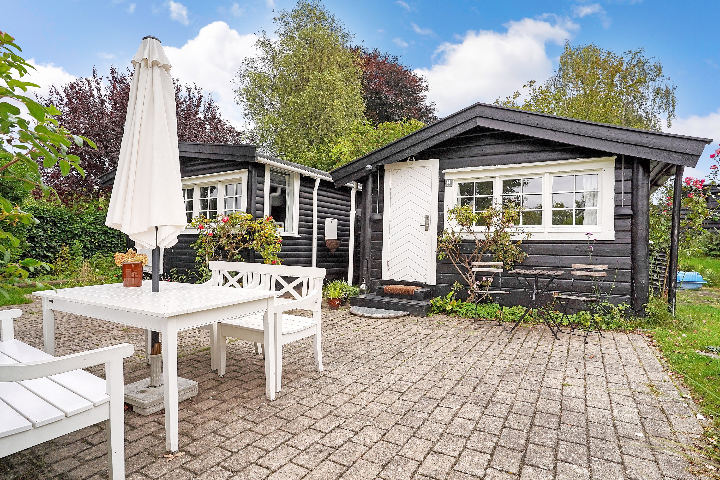 Fremhævet terrasse billede i fuldskærmstilstand. Billede af Tranevej 14, 3100 Hornbæk