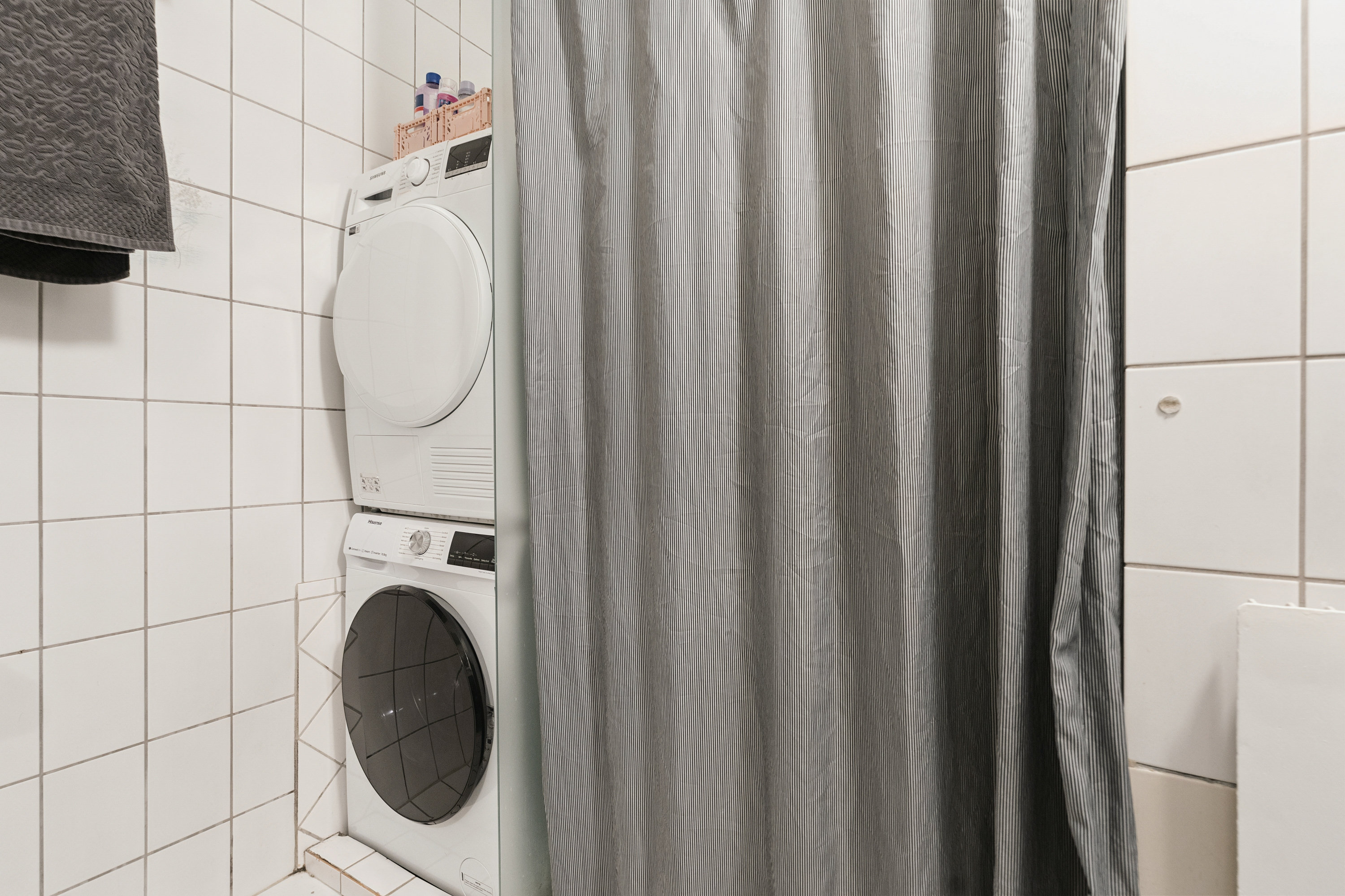 Fremhævet bad billede i fuldskærmstilstand. Billede af Rindsvej 38, 1. tv., 8920 Randers NV