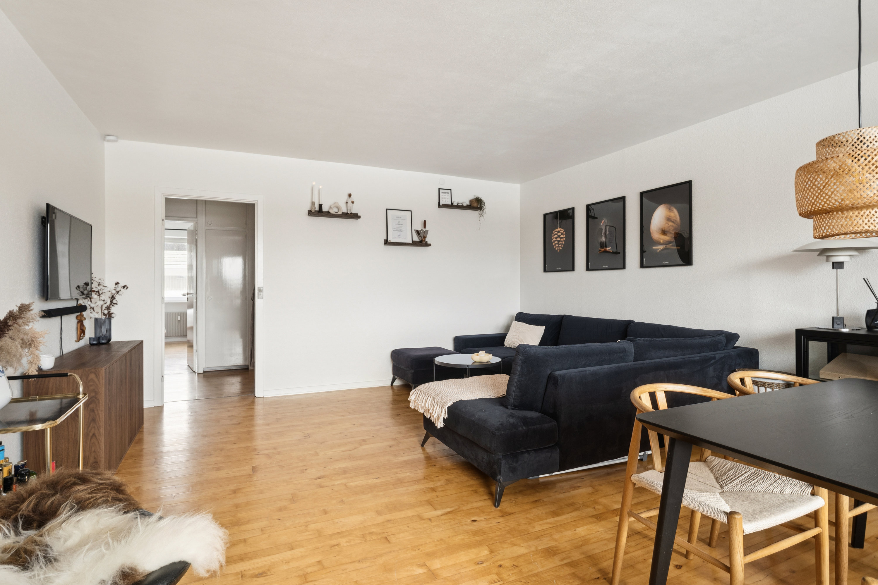 Fremhævet stue billede i fuldskærmstilstand. Billede af Rindsvej 38, 1. tv., 8920 Randers NV