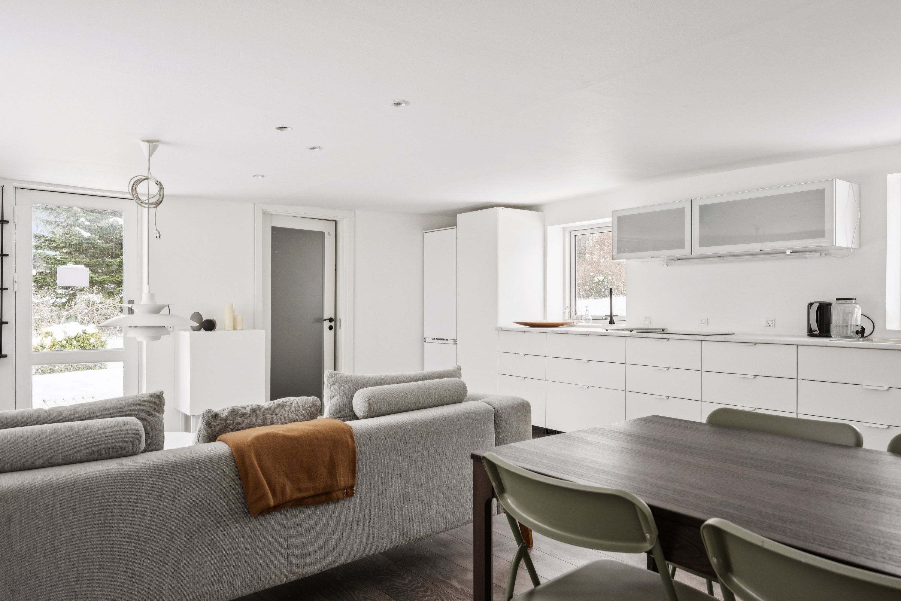 Fremhævet stue billede i fuldskærmstilstand. Billede af Fyrrevej 18, Skovgårde, 8961 Allingåbro