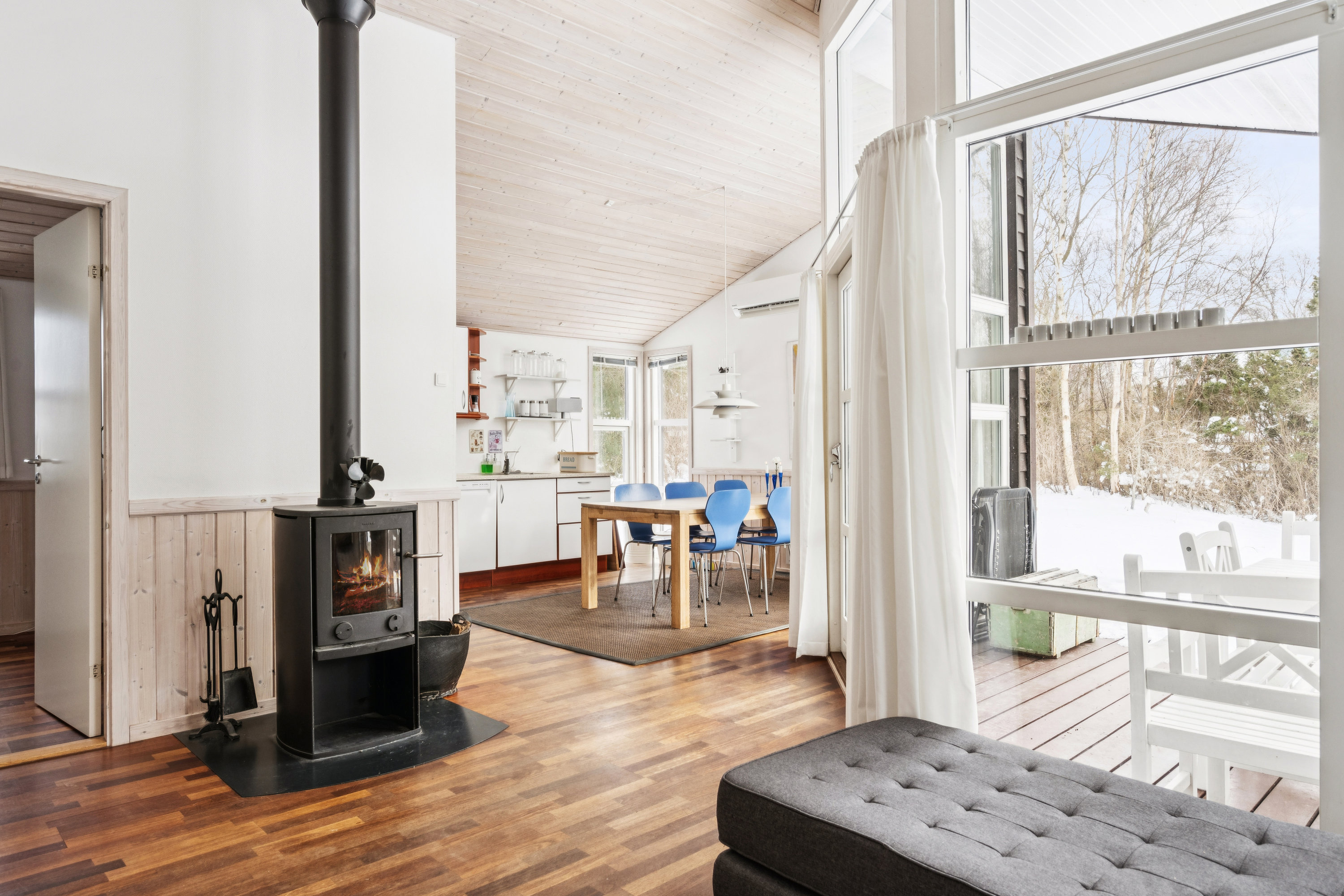 Fremhævet køkken billede i fuldskærmstilstand. Billede af Øreflippen 23, Øer Strand, 8400 Ebeltoft