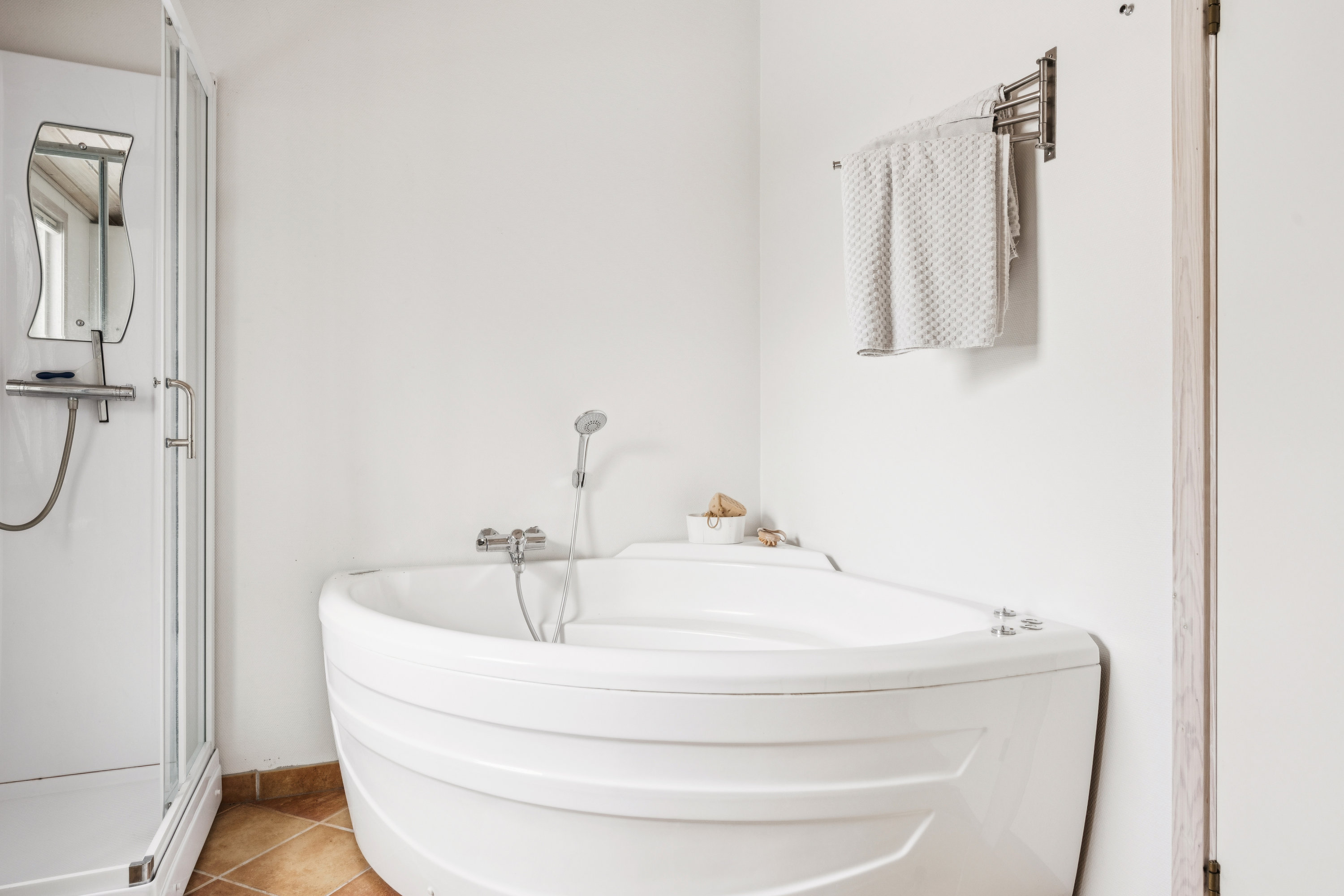 Fremhævet badeværelse billede i fuldskærmstilstand. Billede af Øreflippen 23, Øer Strand, 8400 Ebeltoft