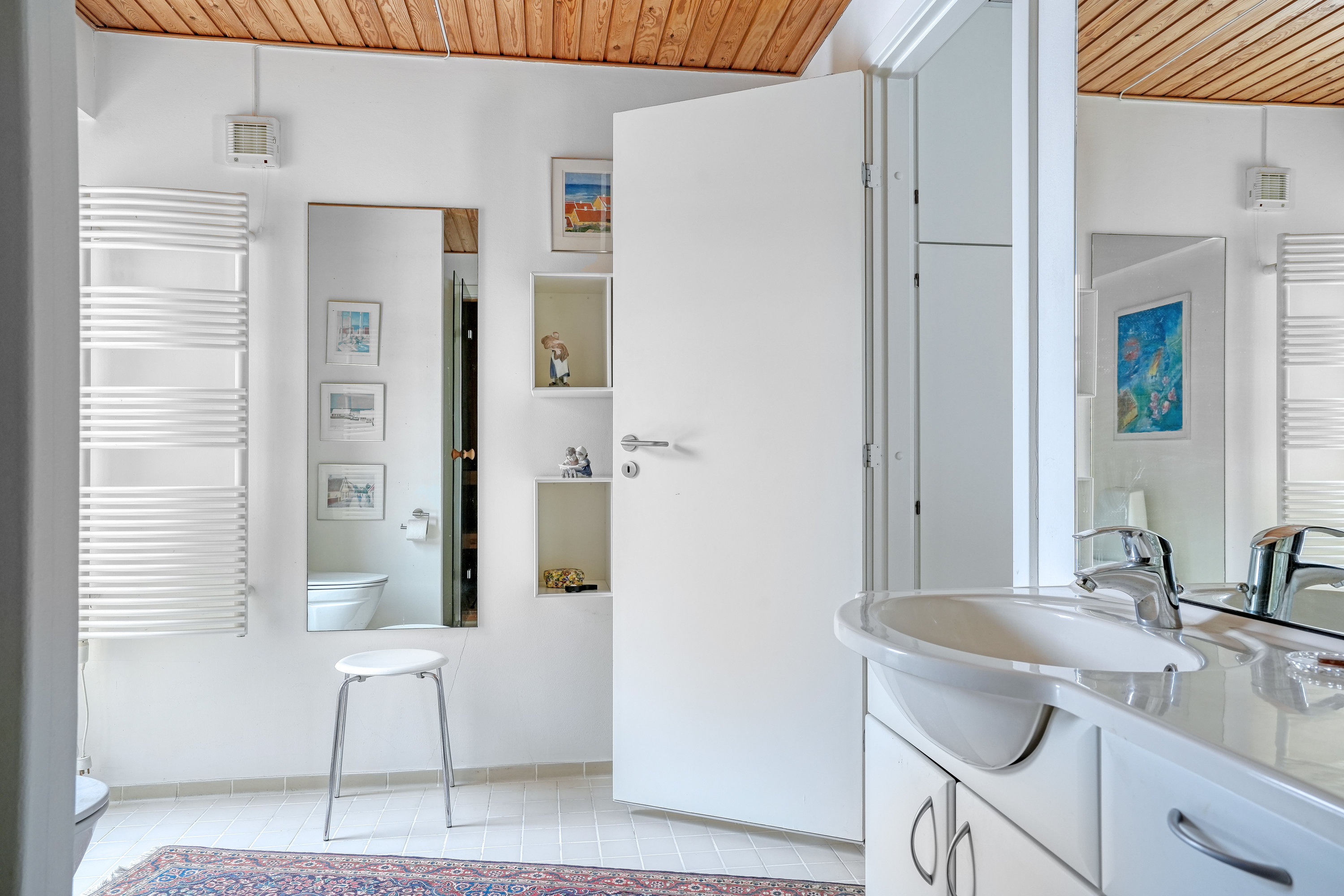 Fremhævet badeværelse billede i fuldskærmstilstand. Billede af Dalen 8, 4300 Holbæk