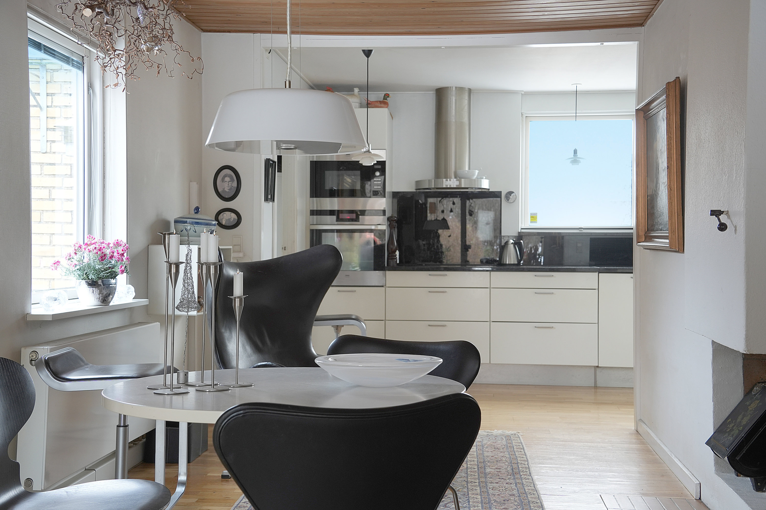 Fremhævet spisestue billede i fuldskærmstilstand. Billede af Dalen 8, 4300 Holbæk