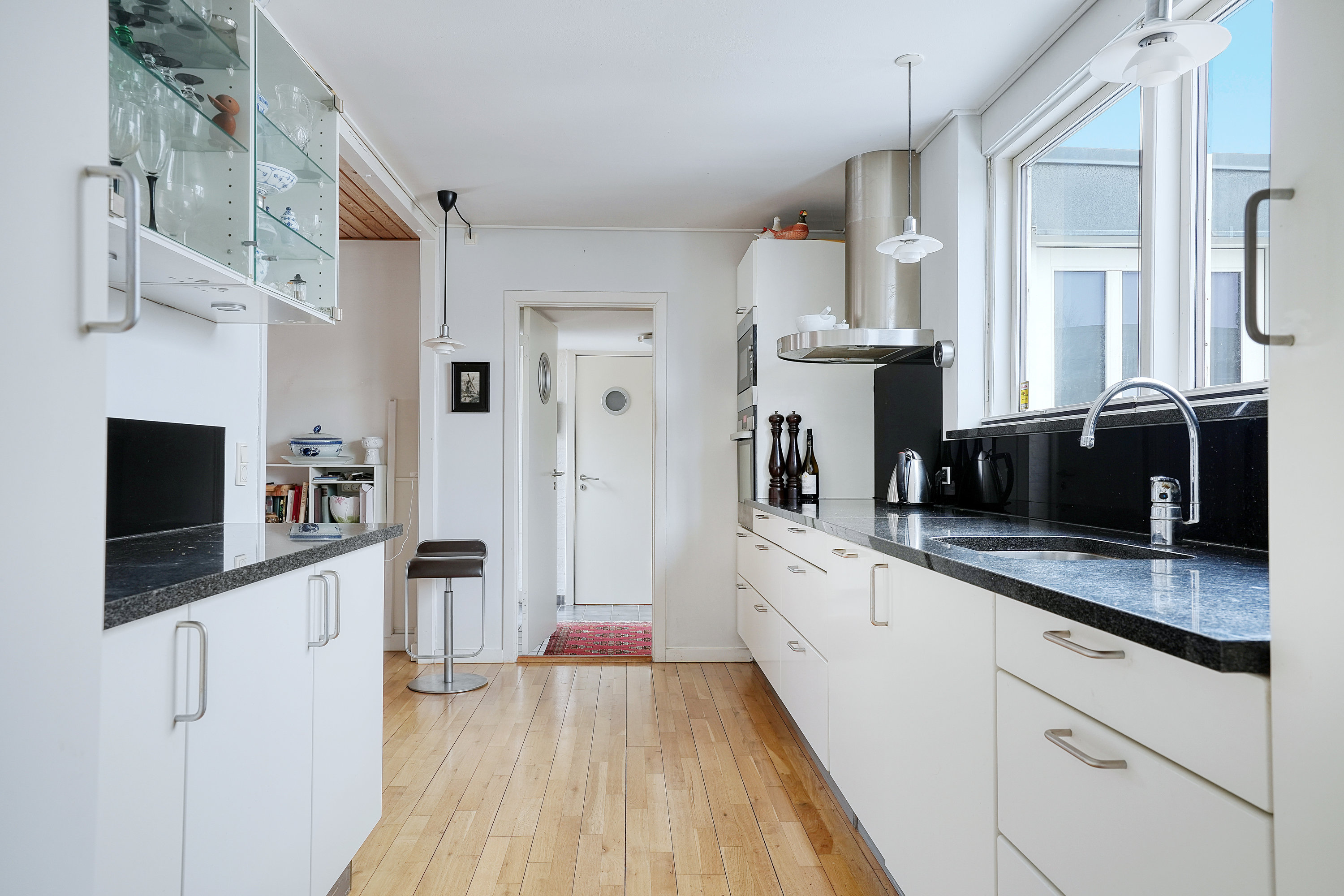 Fremhævet køkken billede i fuldskærmstilstand. Billede af Dalen 8, 4300 Holbæk