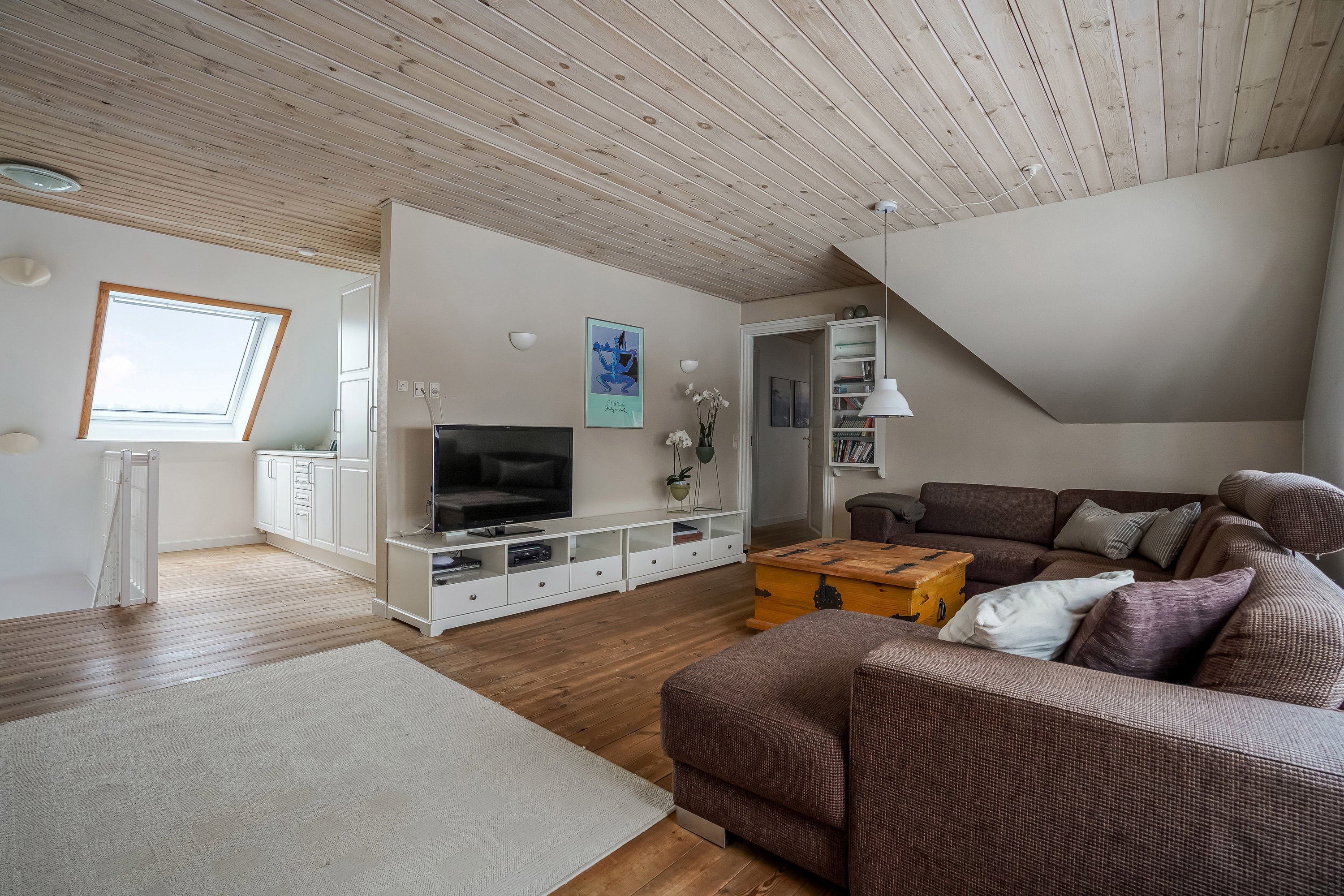 Fremhævet stue billede i fuldskærmstilstand. Billede af Tofthøjvej 41, Tofthøj, 7321 Gadbjerg